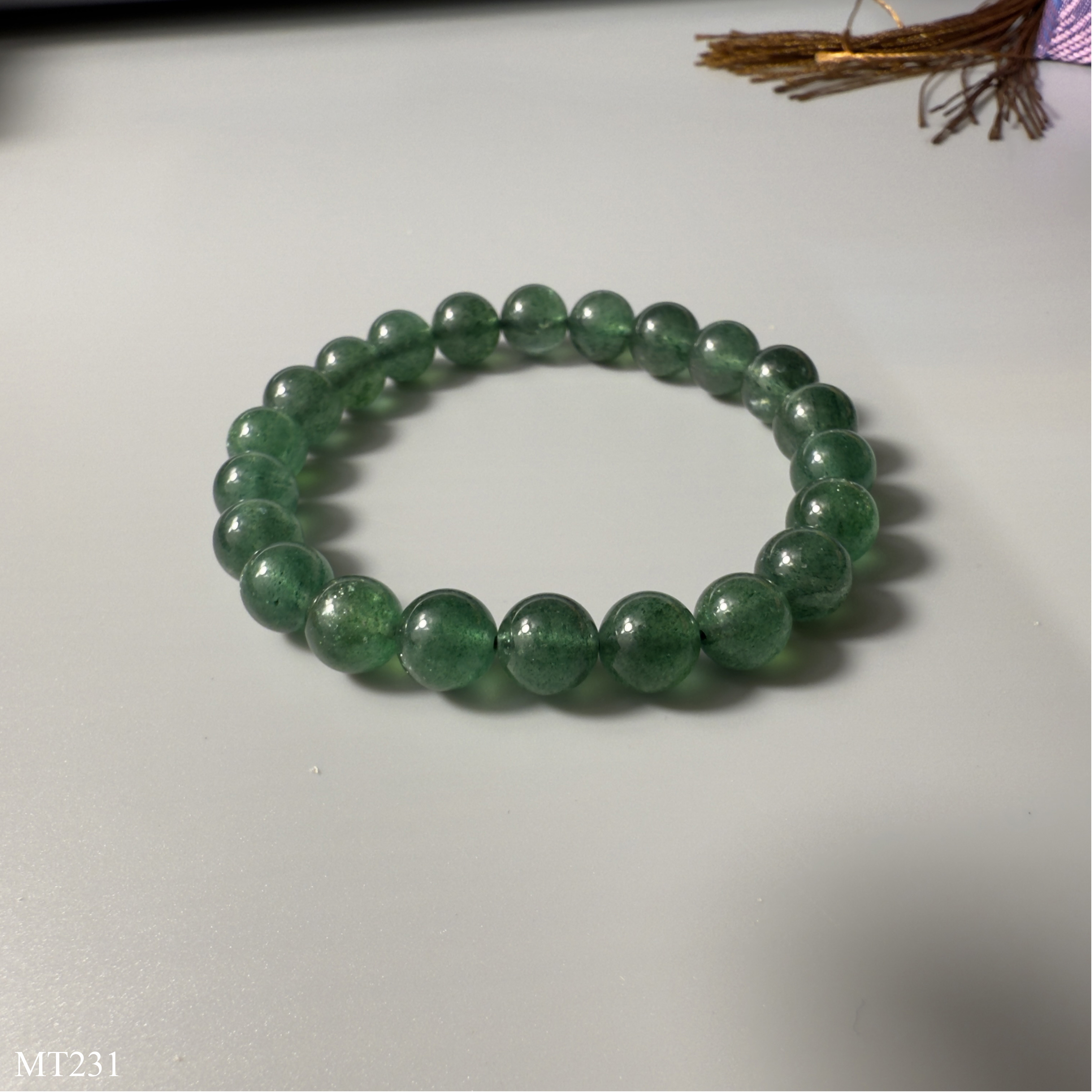 Vòng Thạch Anh Dâu Tây Xanh Thu Hút May Mắn