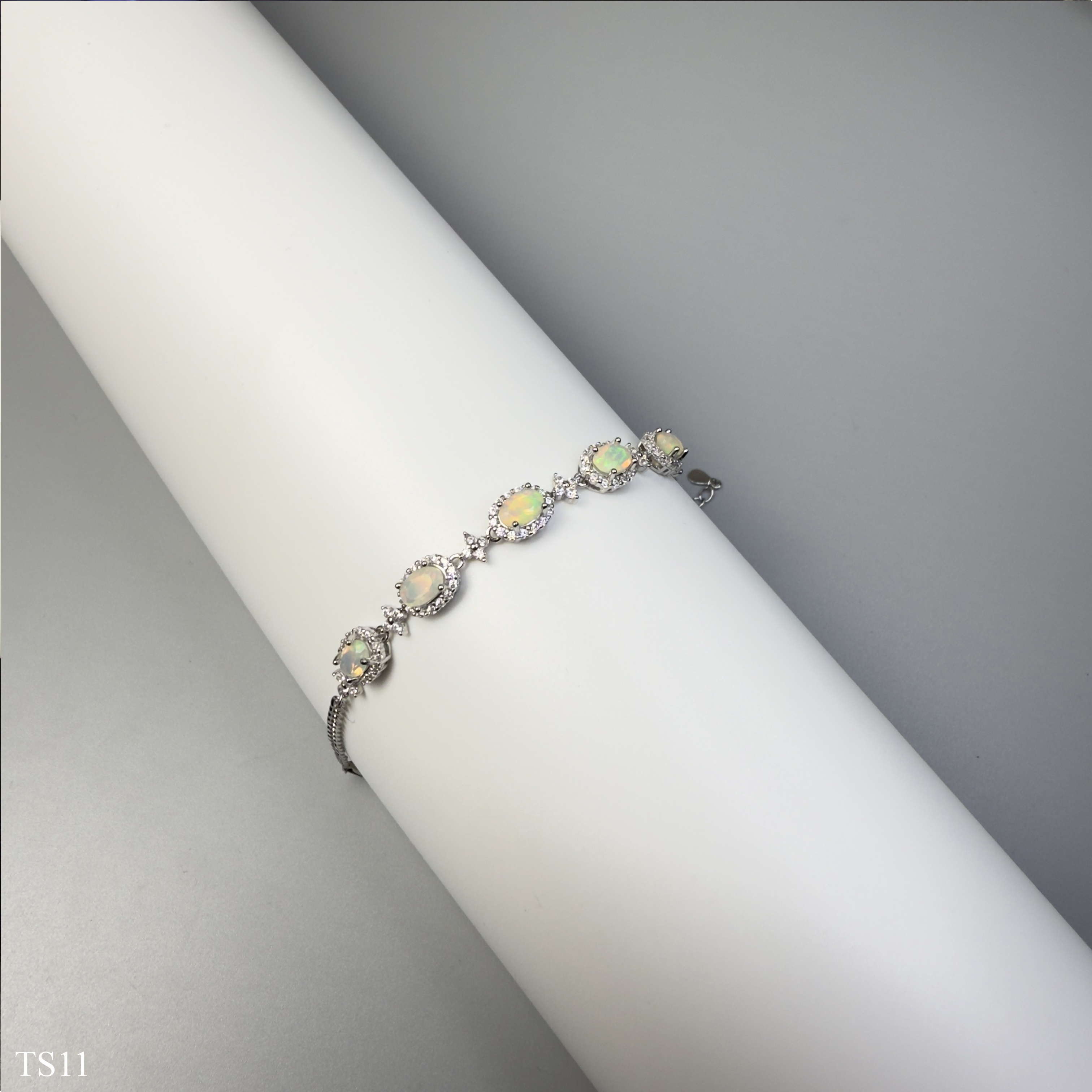 Lắc Bạc 925 Nữ Đính Đá Opaz Tự Nhiên Thiết Kế Facet Tinh Xảo