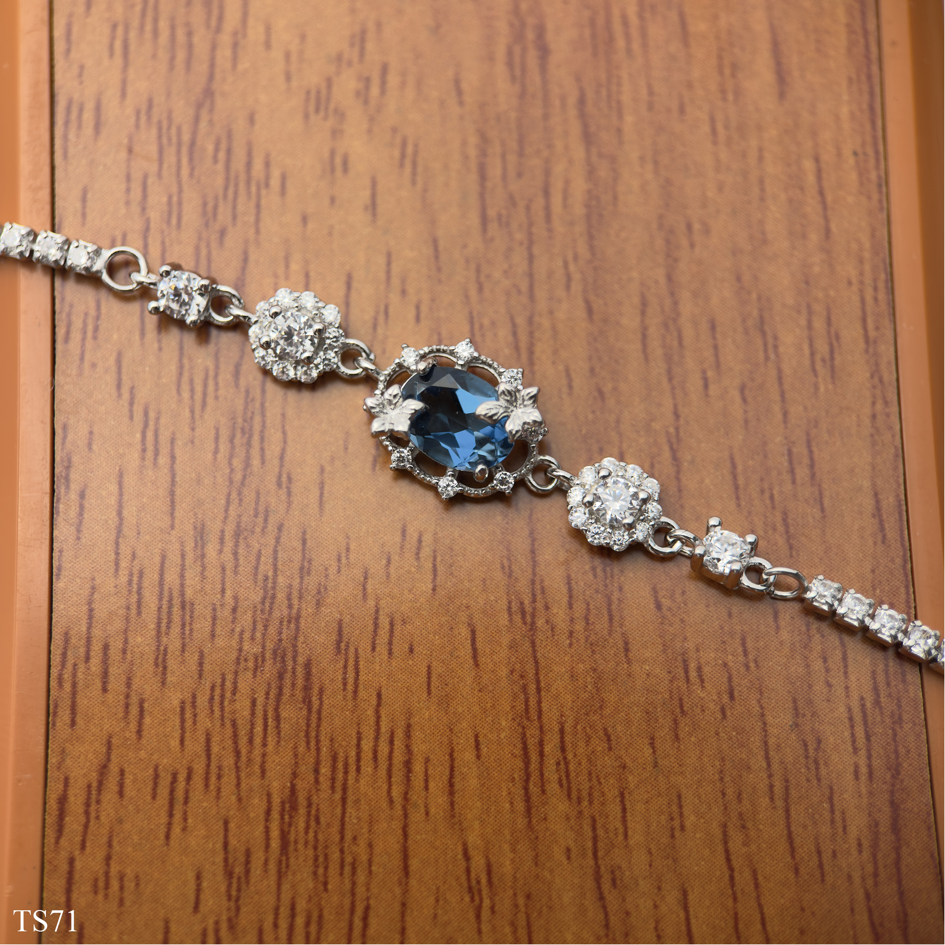 Lắc Bạc 925 Nữ Đính Đá Topaz Xanh Blue