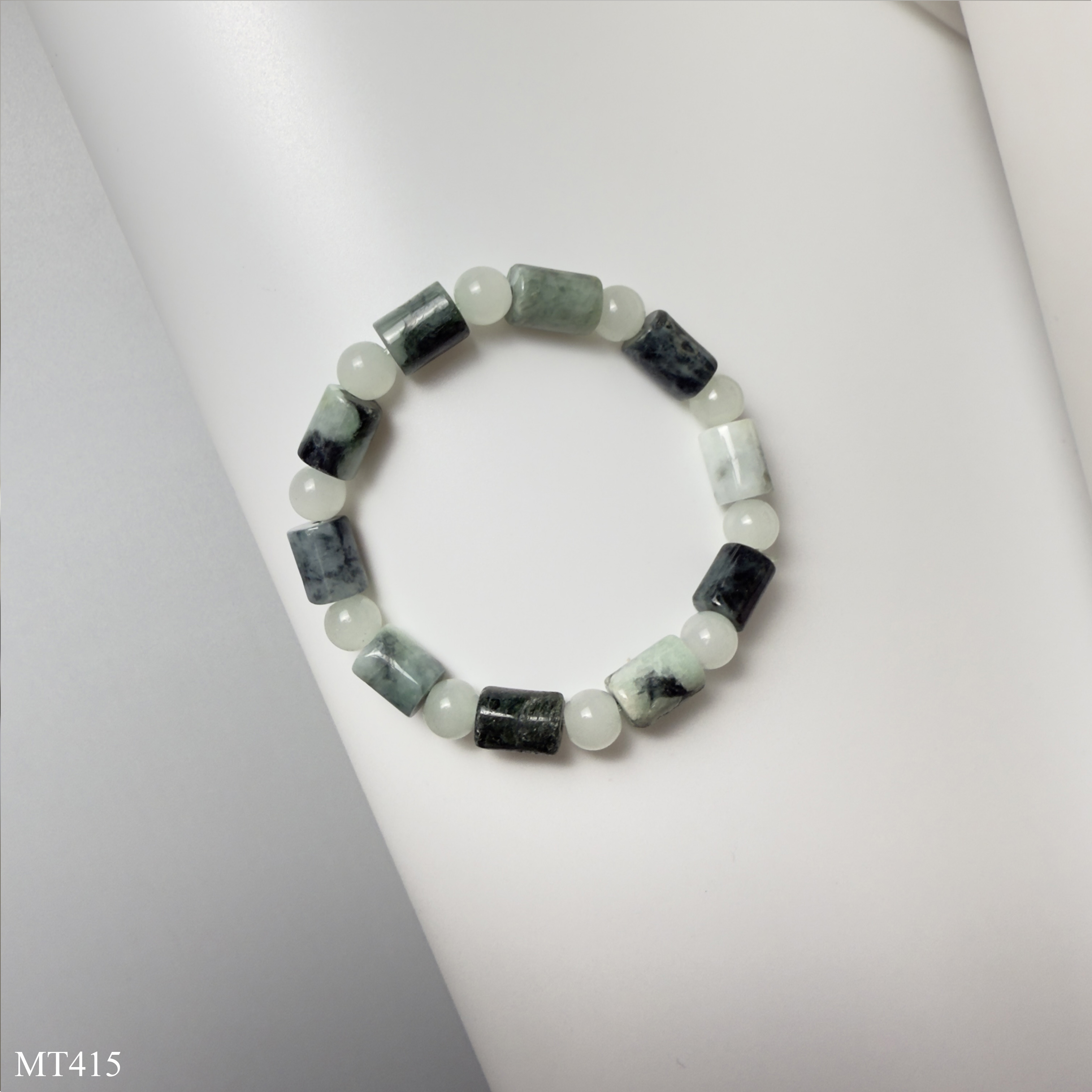 Vòng ngọc jadeite tự nhiên 10mm đốt trúc