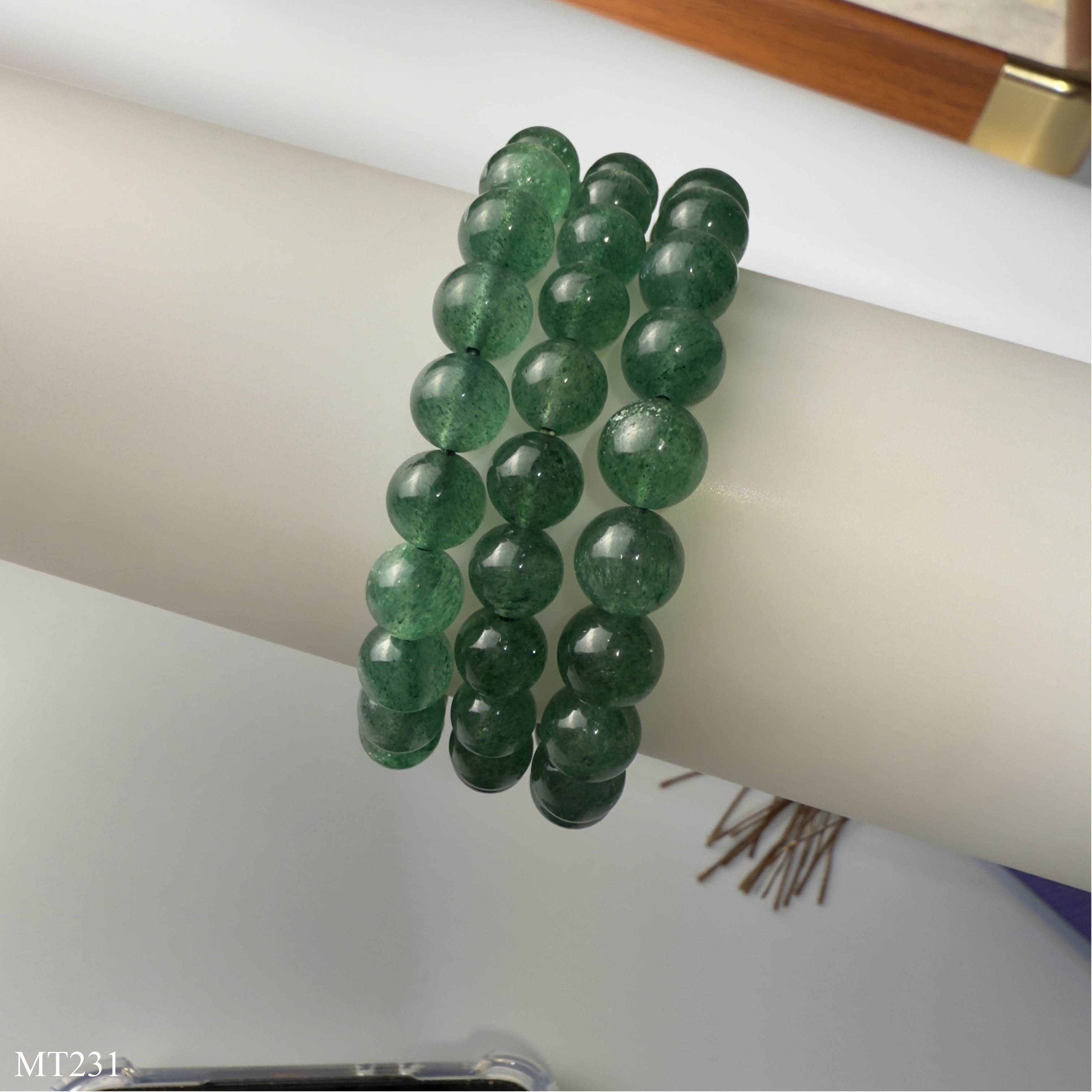 Vòng Thạch Anh Dâu Tây Xanh Thu Hút May Mắn