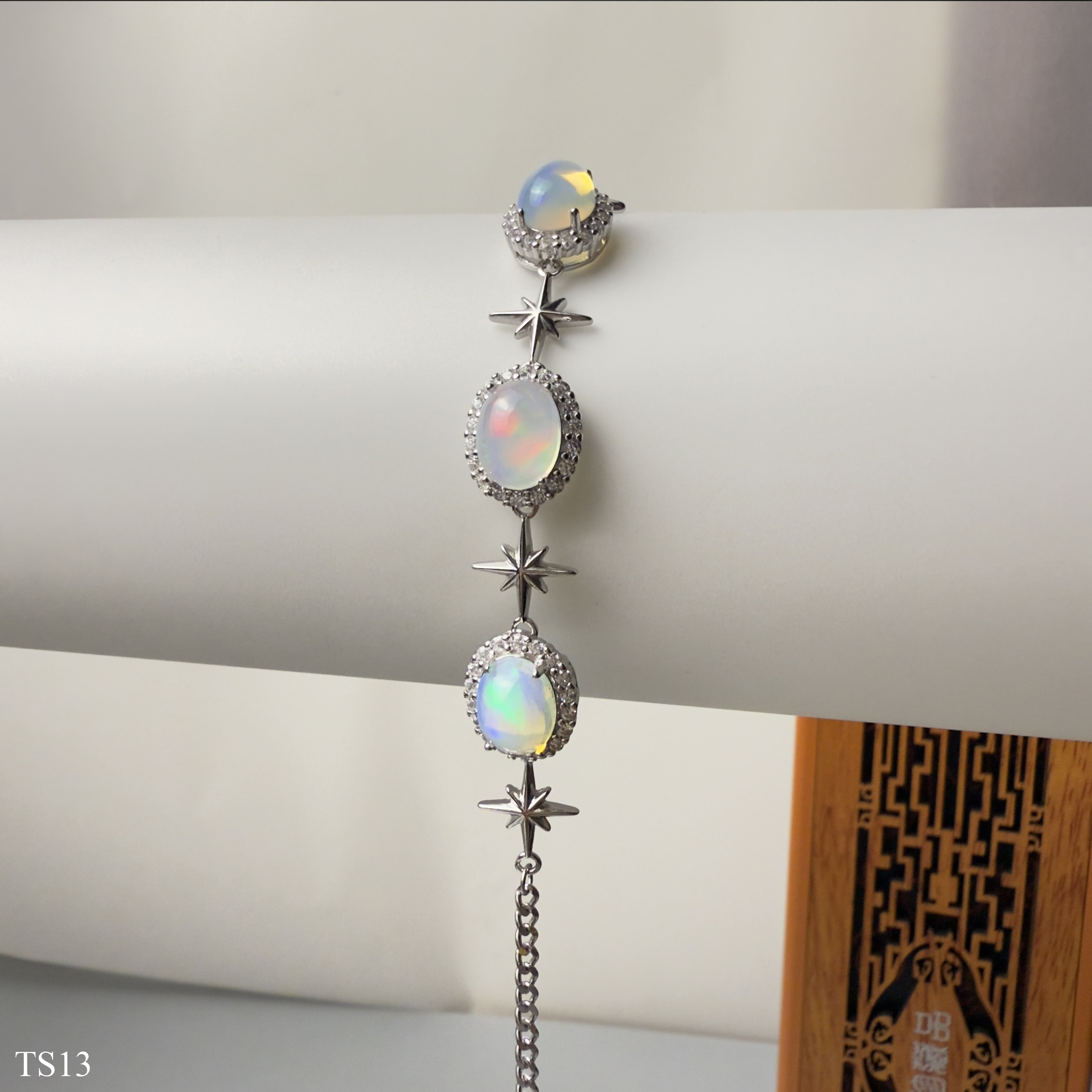 Lắc Nữ Bạc 925 Đính Đá Opaz Tự Nhiên TS13