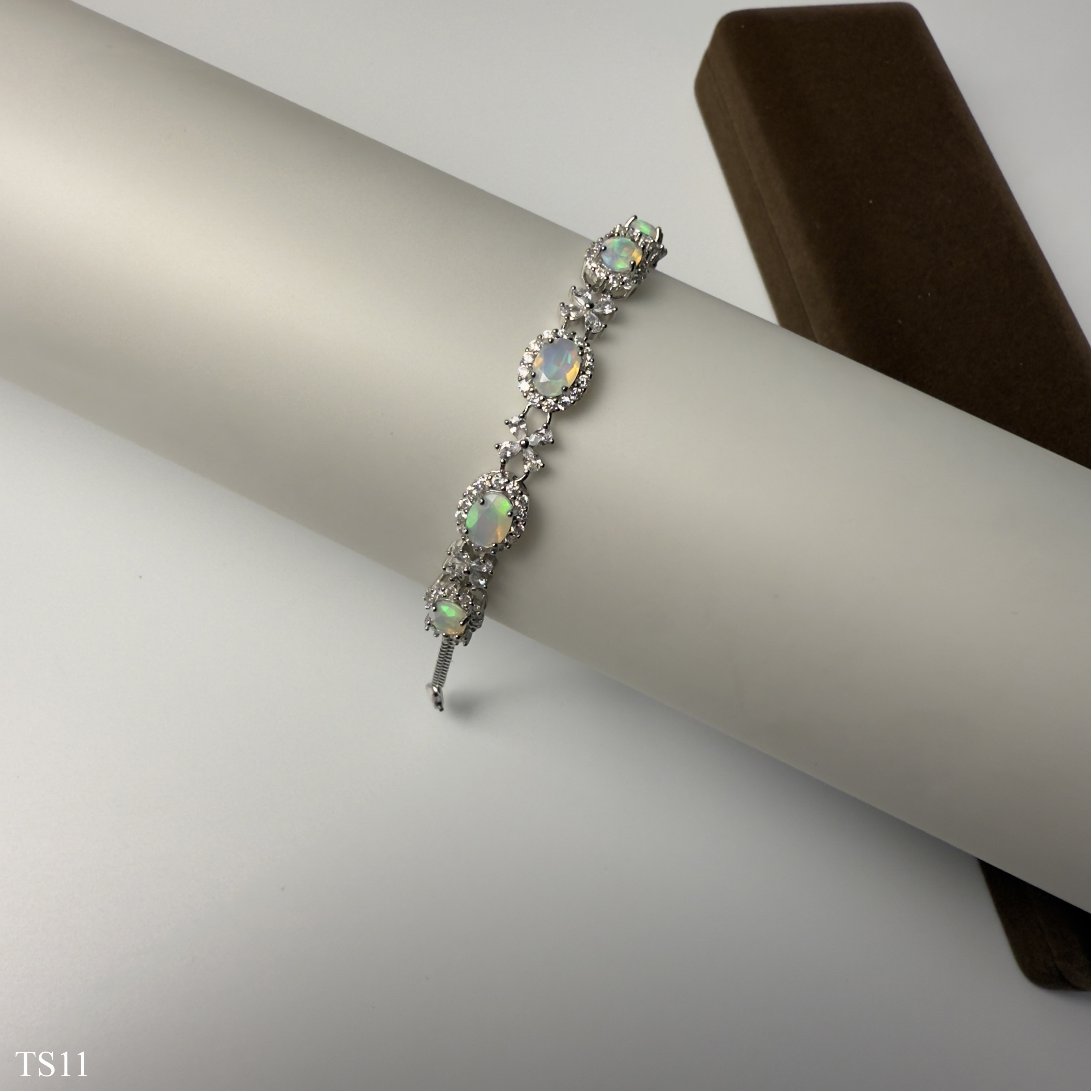 Lắc Bạc 925 Nữ Đính Đá Opaz Tự Nhiên Thiết Kế Facet Tinh Xảo