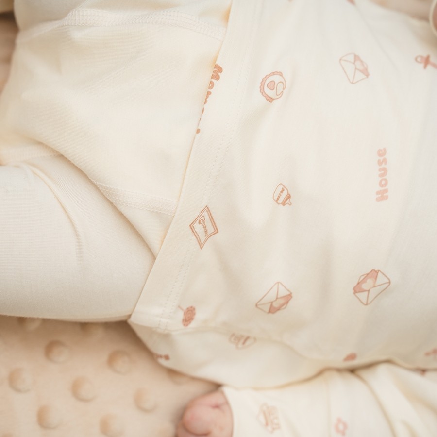(NB-3M) Bộ dài tay cài lệch Bambus in họa tiết kỷ vật - BBB110700 | Quần áo BU Baby chính hãng
