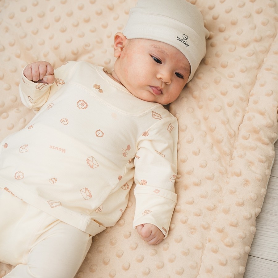 (NB-3M) Bộ dài tay cài lệch Bambus in họa tiết kỷ vật - BBB110700 | Quần áo BU Baby chính hãng