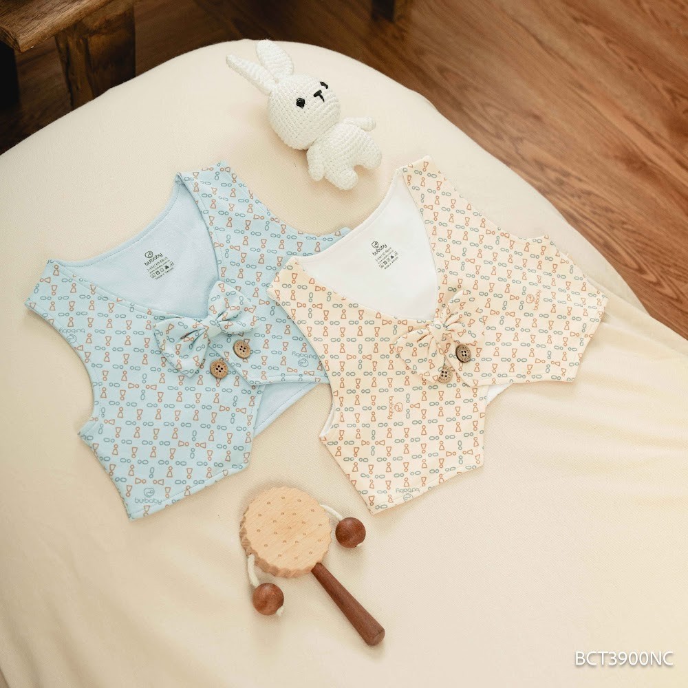(1M-18M) Áo gile + nơ cổ Iconic 1 Bubaby Cotton BCT3900NC | Quần áo chính hãng