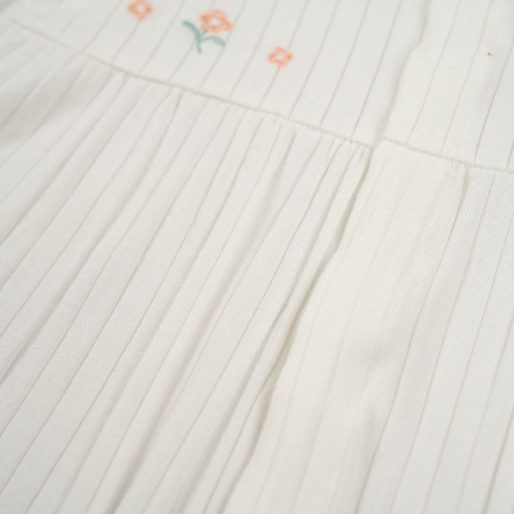 (1M-12M) Body đùi ngắn tay cài giữa cho bé gái Bubaby Molist - BMD230200 | Quần áo BU Baby chính hãng