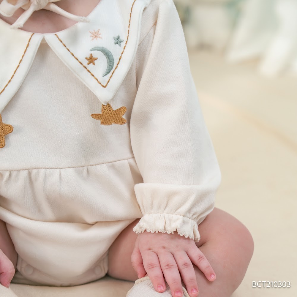 (1M-12M) Body chip dài tay cổ Peterpan Cotton bé gái Mùa Thu nhẹ Bubaby BCT210303 BCT2103BG | Quần áo chính hãng