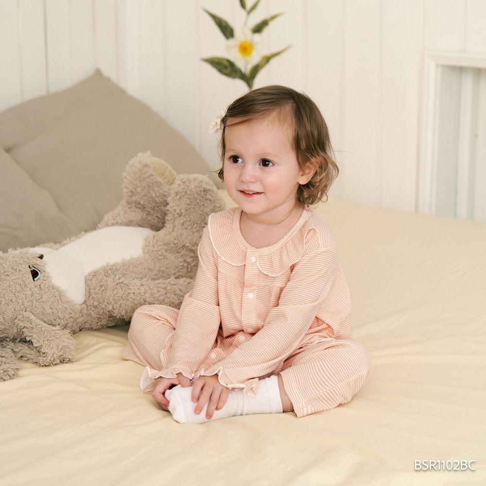 (18M-5Y)  Bộ dài tay cài giữa bèo cổ Pijama mặc ở nhà, đồ ngủ cho bé BU Siro BSR1102BC | Quần áo Bubaby chính hãng