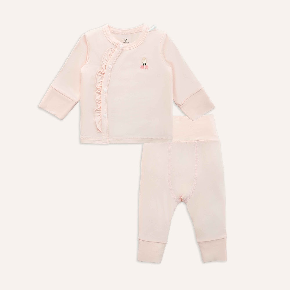 (NB-3M) Bộ dài tay cài chéo bé gái bao tay chân lật BU Baby Bambus BBB110813 | Quần áo Bubaby chính hãng