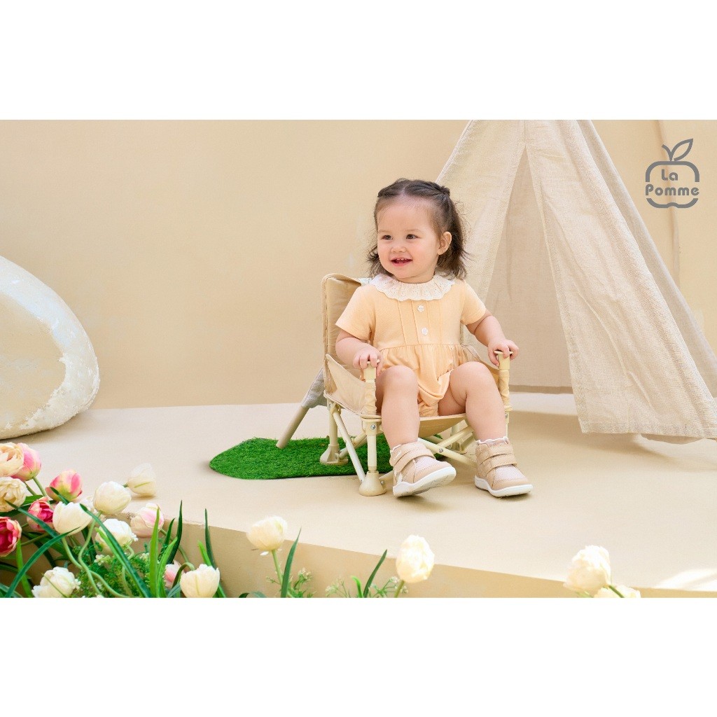 LaPom Body cộc tay La Pomme Bèo nhún cách điệu - Đồ sơ sinh cho bé - Đồ sơ sinh bé trai - Baby - Đồ sơ sinh bé gái