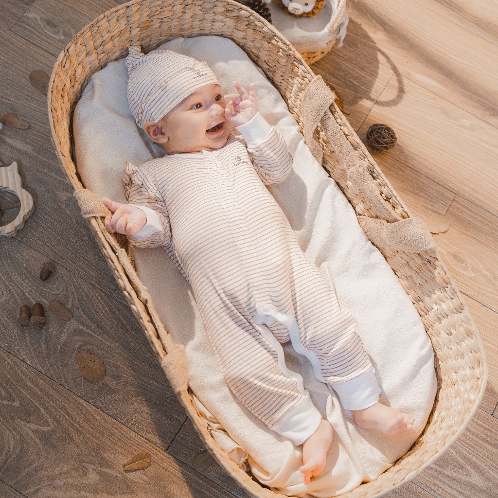 (1M-12M) Bộ đồ liền thân BSR2142ST dài tay bèo vai, cài giữa Siro Stripy - Siro -	Bu baby sơ sinh – Quần áo Bubaby