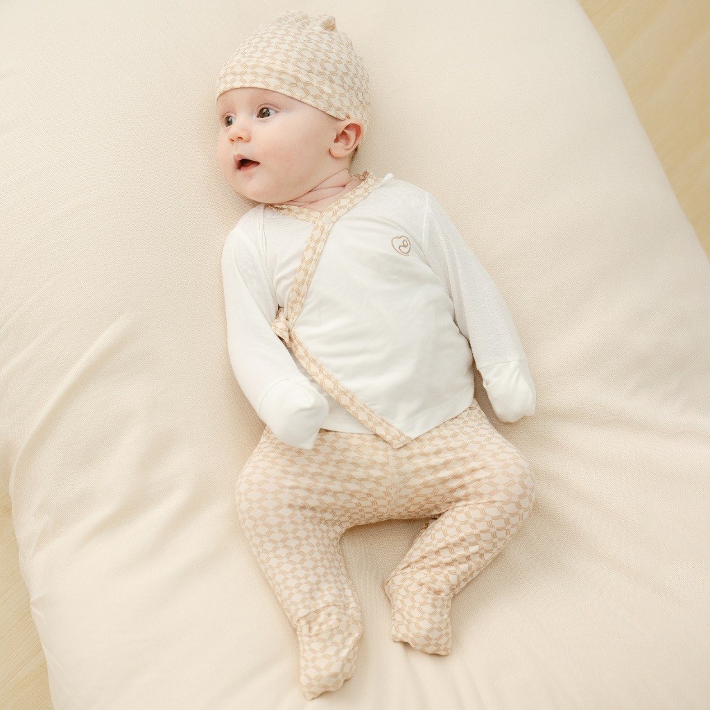 Bộ dài tay cài chéo Bambus Iconic từ NB đến 3 tháng vải sợi tre mểm mại - Bambus BBB1301NS | Quần áo BuBaby chính hãng