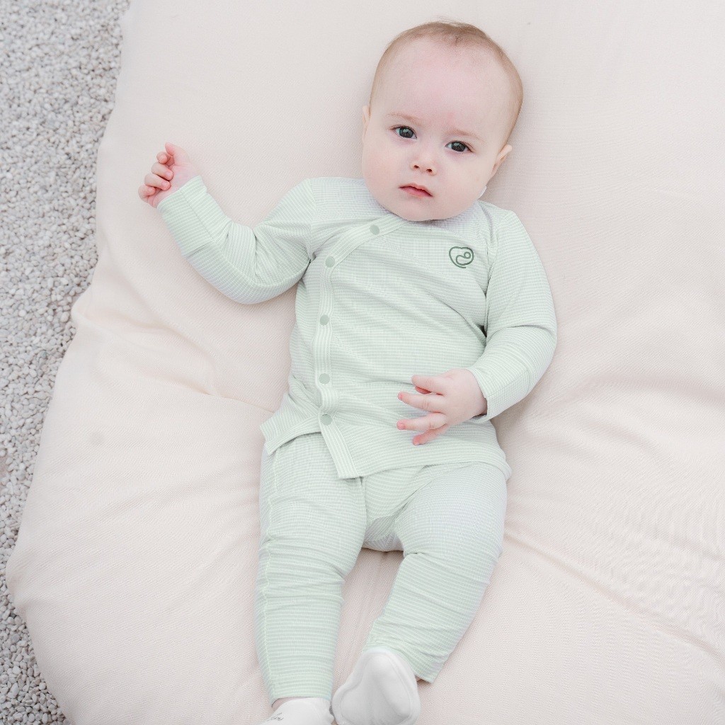 (0-3M) Set 2 áo dài tay cài chéo cho bé sơ sinh - Bu baby sơ sinh Quần áo BuBaby Siro BSR310801
