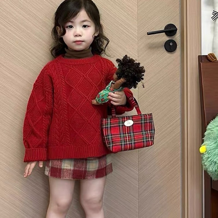 Đồ đôi mẹ và bé gái set đồ Áo len vặn thừng cùng chân váy dạ có lót cho mẹ và bé mặc 2 kiểu dáng sành điệu