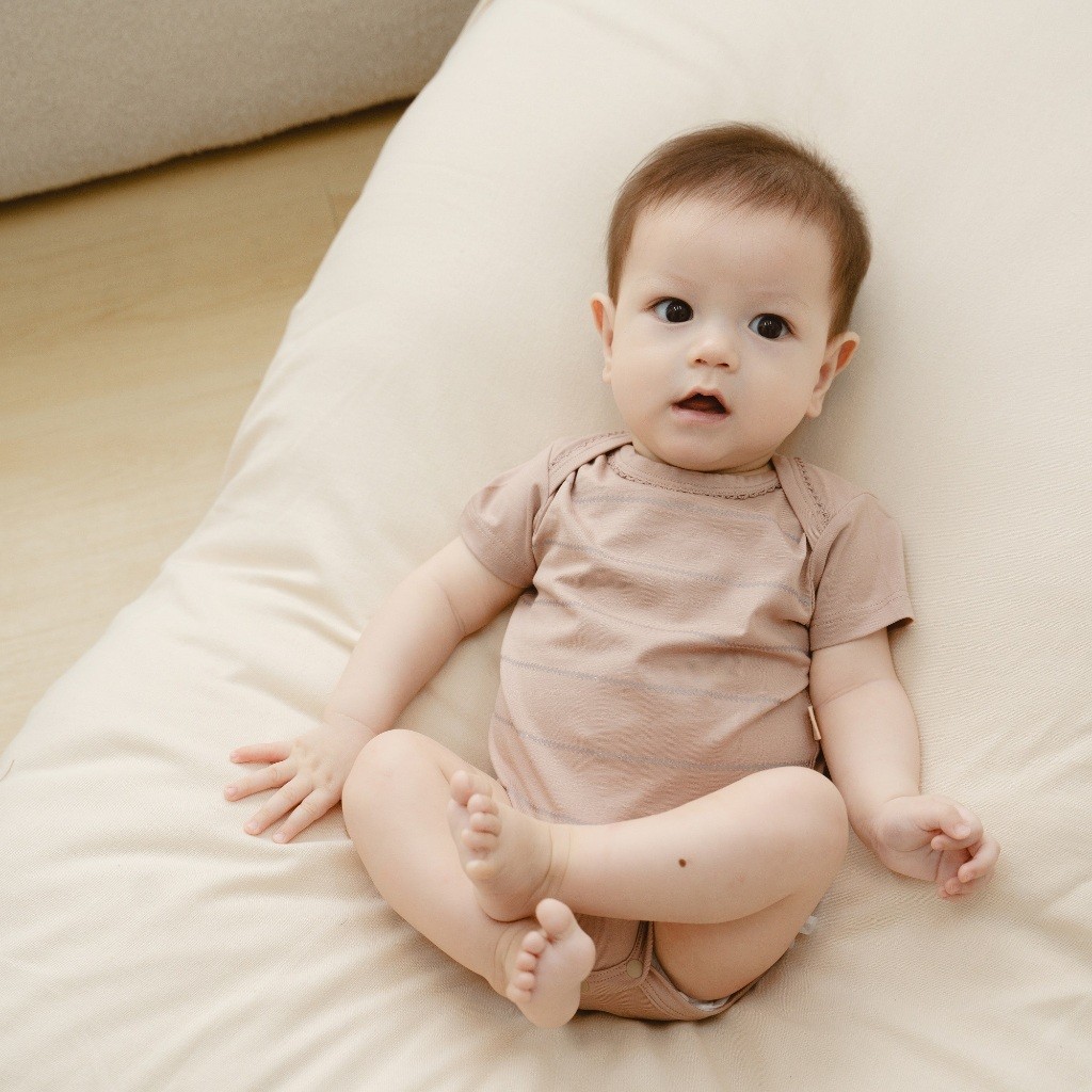 (0-12M) Bodychip ngắn tay cổ chồm Muda cho bé sơ sinh - Bu baby sơ sinh - Quần áo Bu Baby BSR230500 BBC2305MD