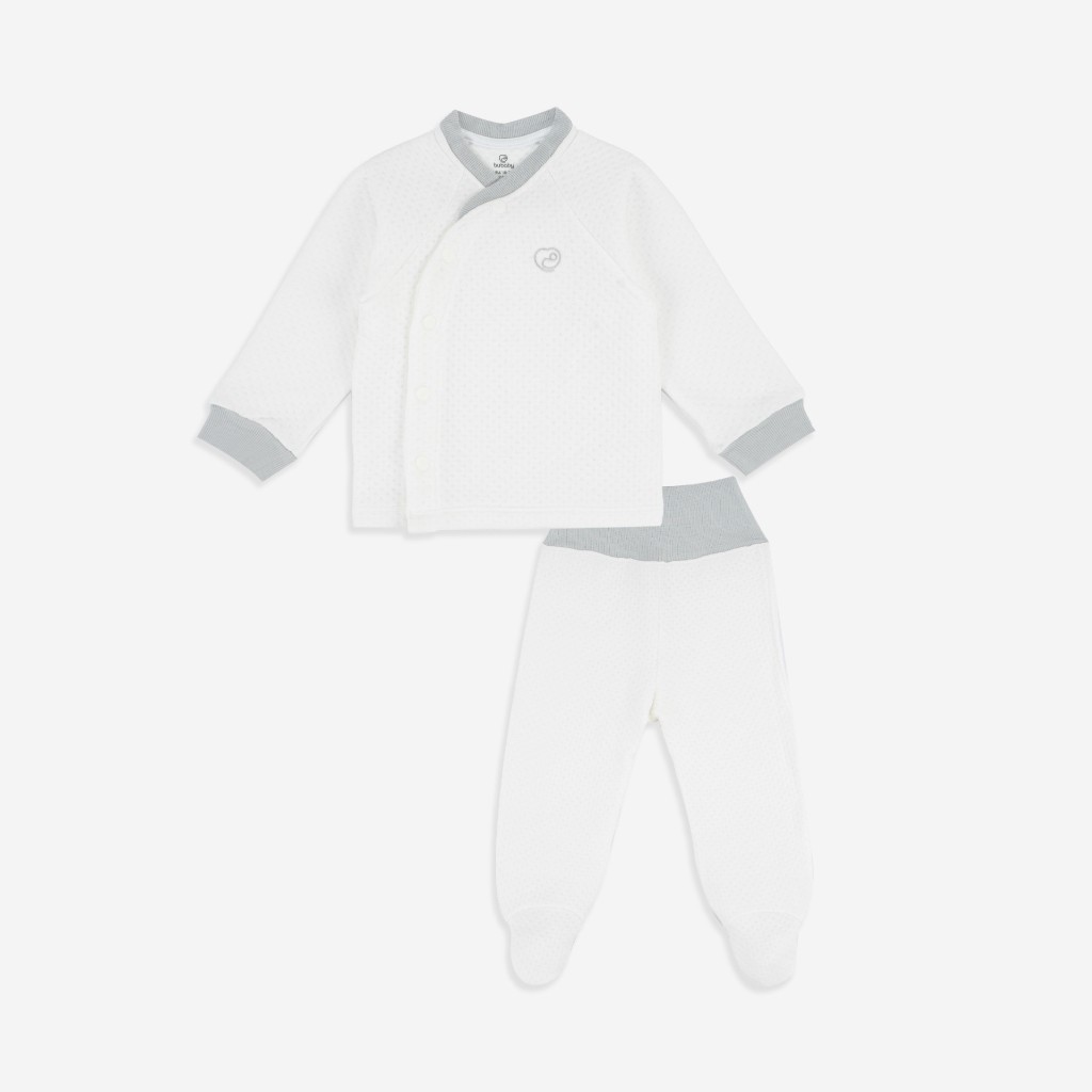 BuBaby Bộ quần áo dài tay cài chéo liền tất chân chần bông - BU Quilted BBS110800 | Quần áo Bu Baby chính hãng