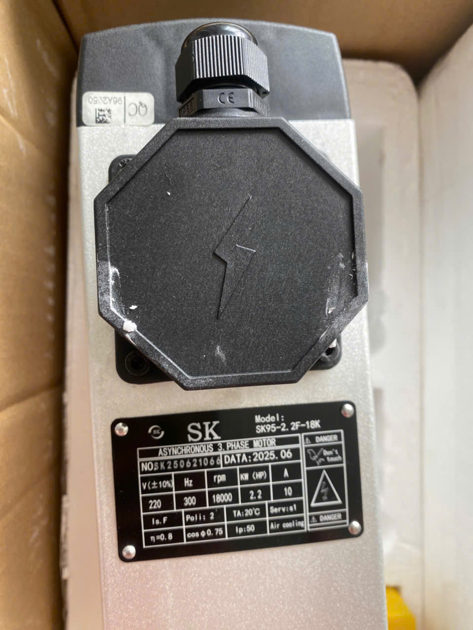 Củ đục spindle 2.2kw - gió vuông