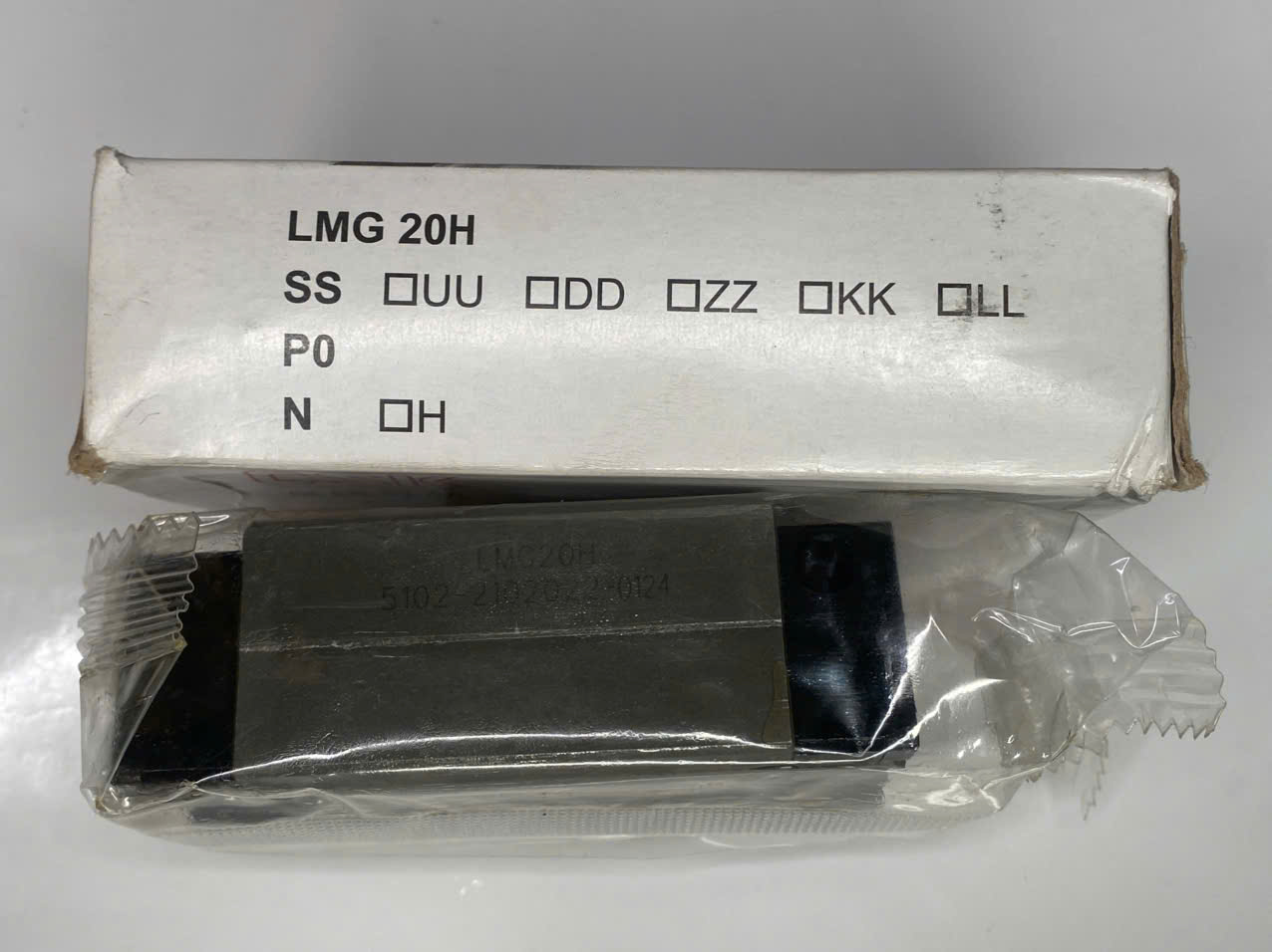 Con trượt CSK20 vuông (LGM20H)