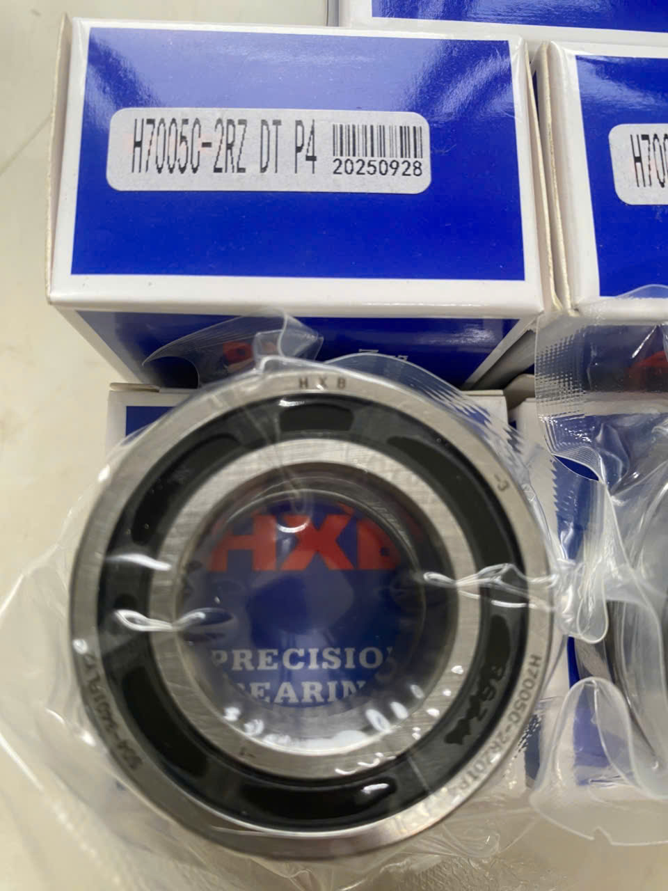 Vòng bi HXB 7005-P4 (H7005C-2RZ DT P4)