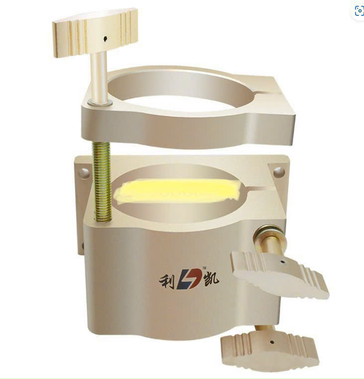 Gá ôm củ 4 ốc vàng