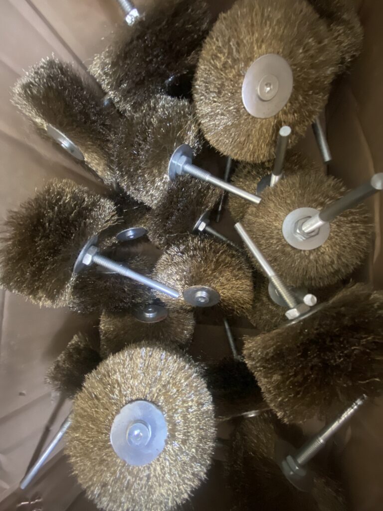 Chổi sắt có cán