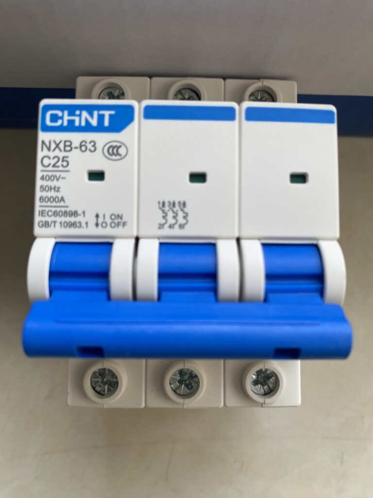 Aptomat(CPI) CHINT 3pha - 3chân