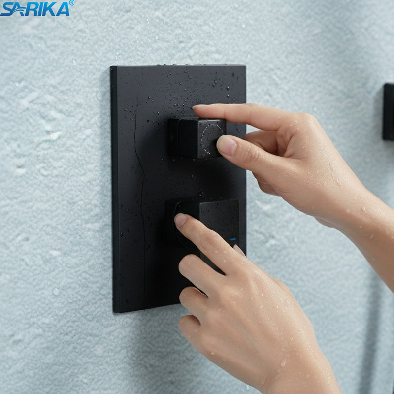 Lựa Chọn Cây Sen Tắm Đứng hay Sen Âm Tường?