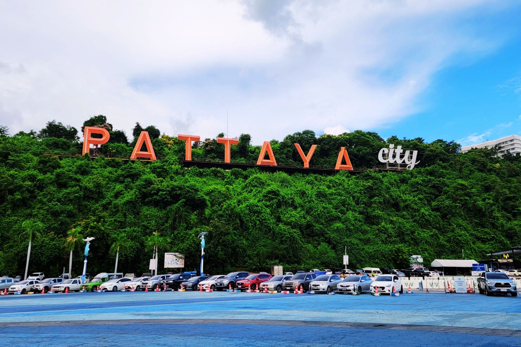 Pattaya – Kanchanaburi và những hoạt động 