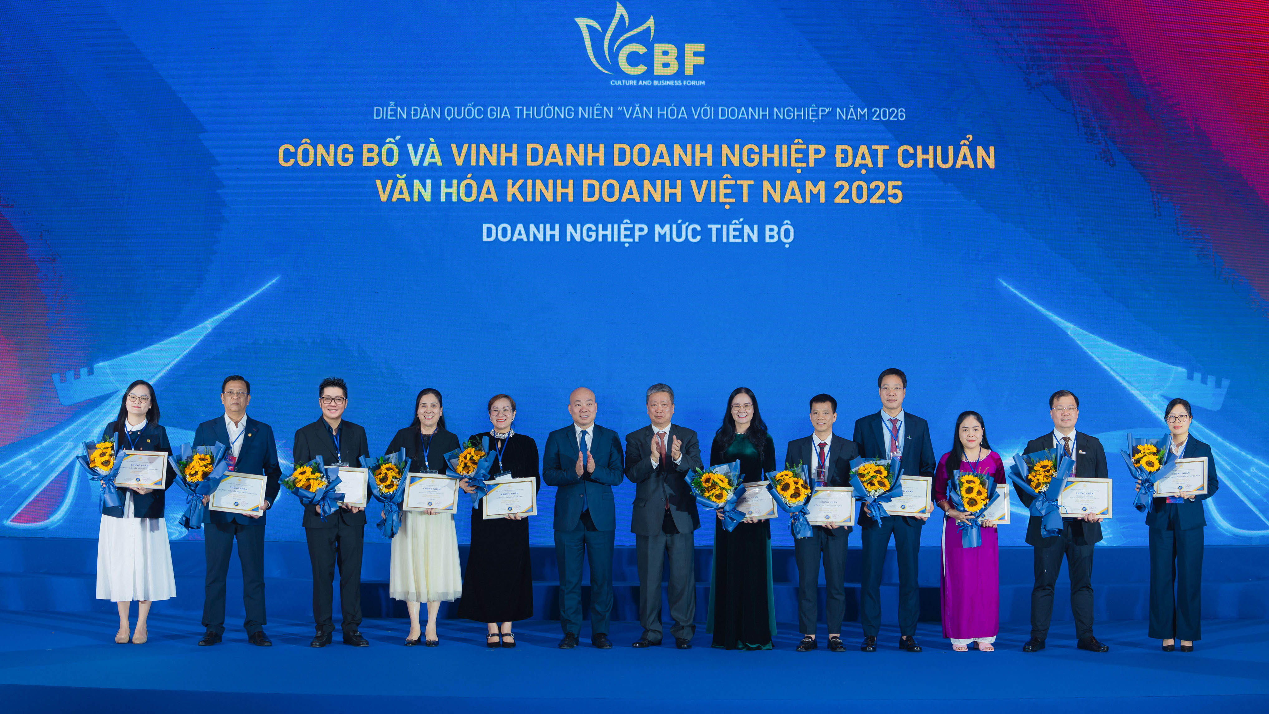 TST Tourist - Doanh nghiệp đạt chuẩn văn hóa kinh doanh Việt Nam năm 2025