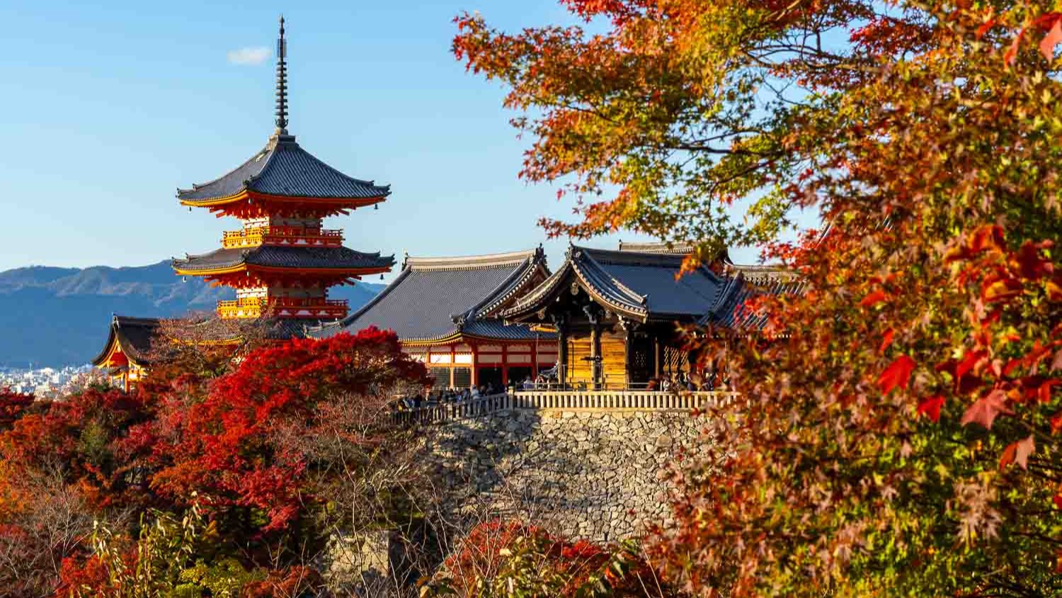 Điểm danh 9 điểm ngắm lá đỏ tuyệt đẹp ở Kyoto