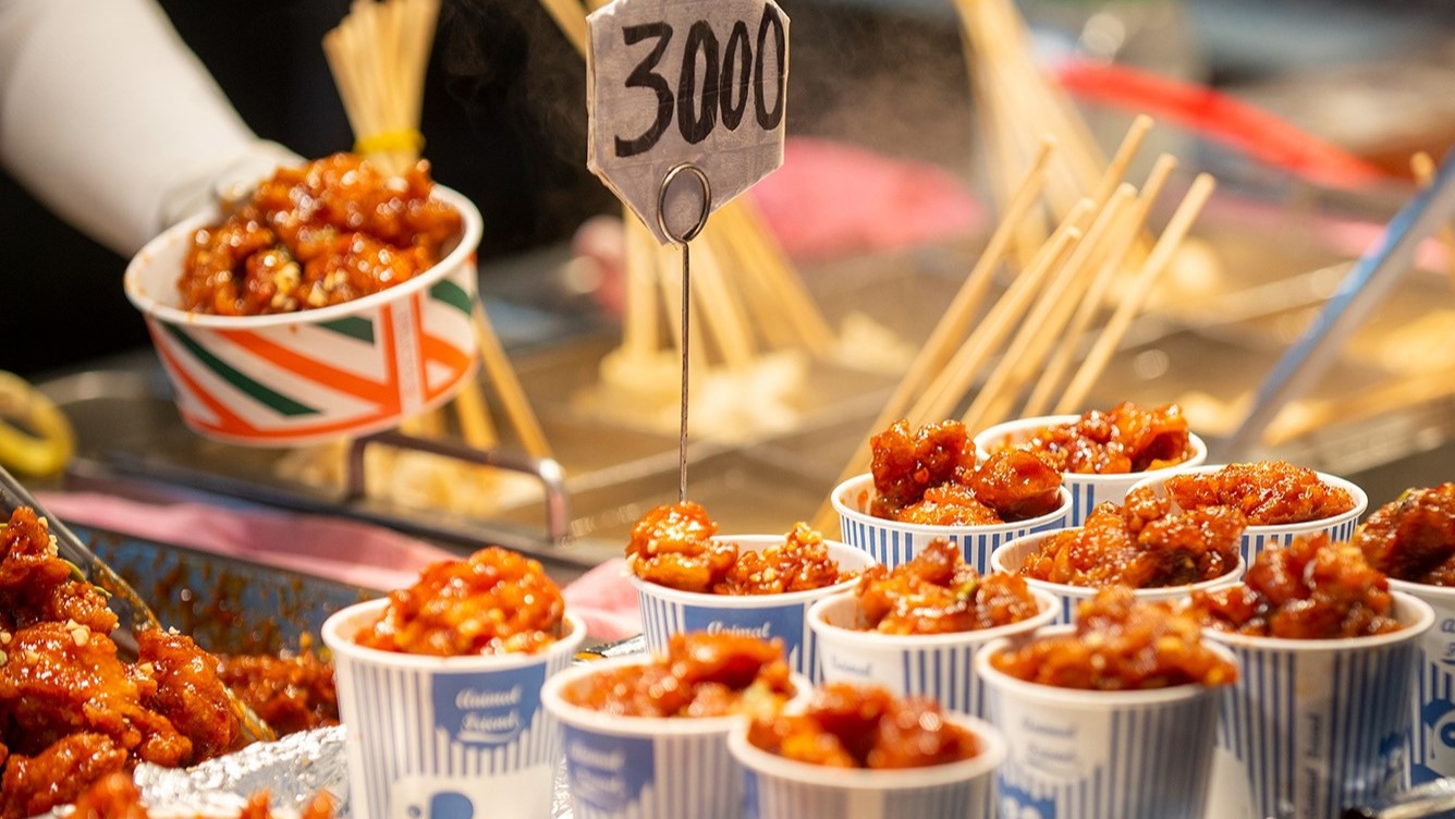 Ăn gì ở Myeongdong? Gợi ý 8 món ngon nhất định phải thử