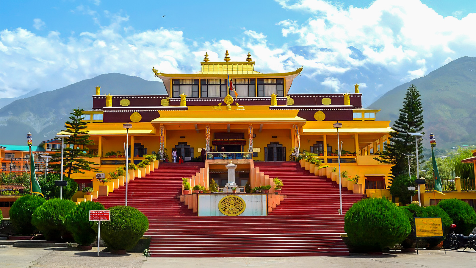 HÀNH HƯƠNG DELHI - DHARAMSHALA: THEO DẤU ĐỨC ĐẠT LAI LẠT MA
