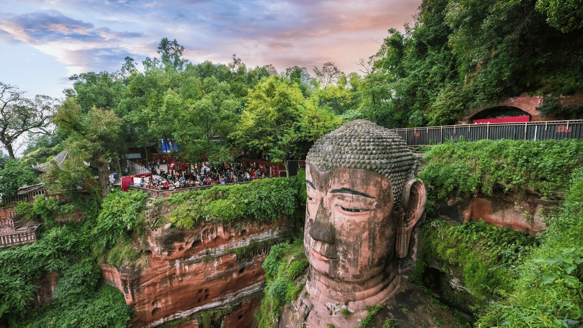 THIÊN ĐƯỜNG HẠ GIỚI GIỮA LÒNG TỨ XUYÊN: THÀNH ĐÔ - CỬU TRẠI CÂU - LẠC SƠN ĐẠI PHẬT