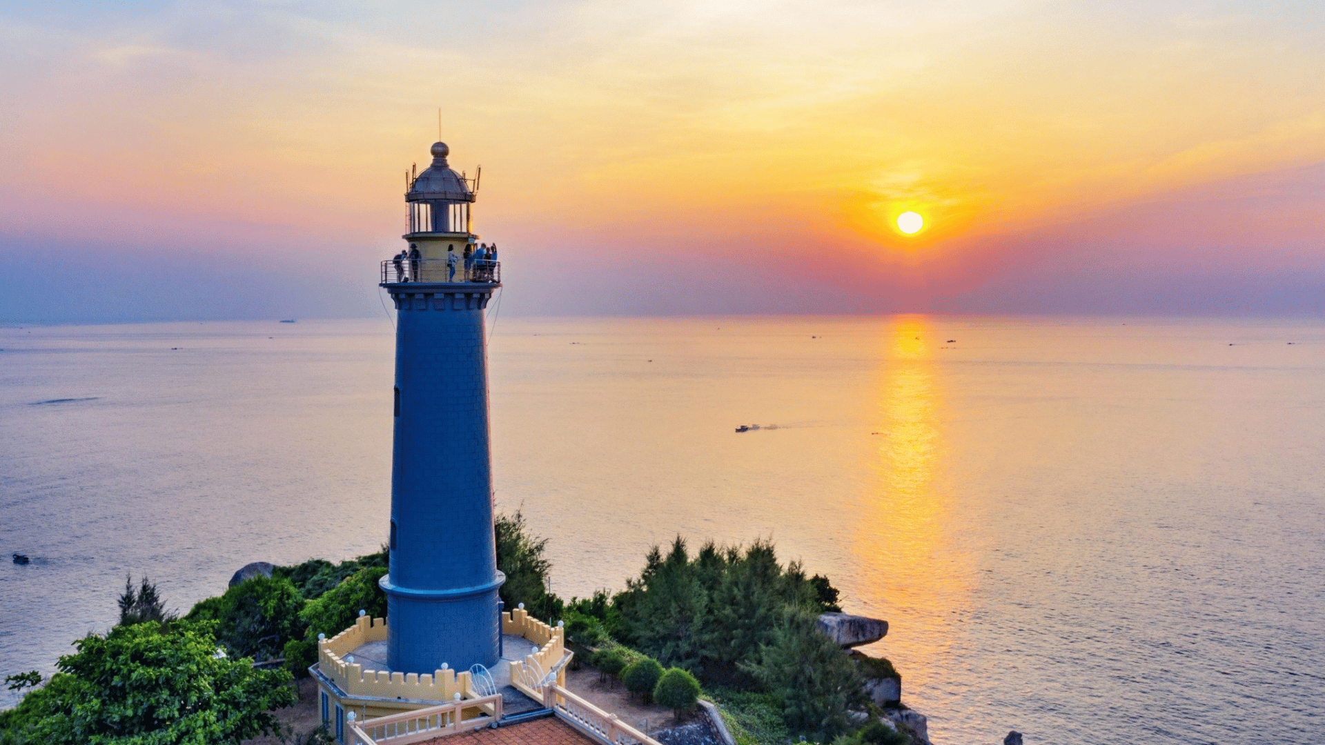 KHÁM PHÁ MIỀN TRUNG: QUY NHƠN - PHÚ YÊN