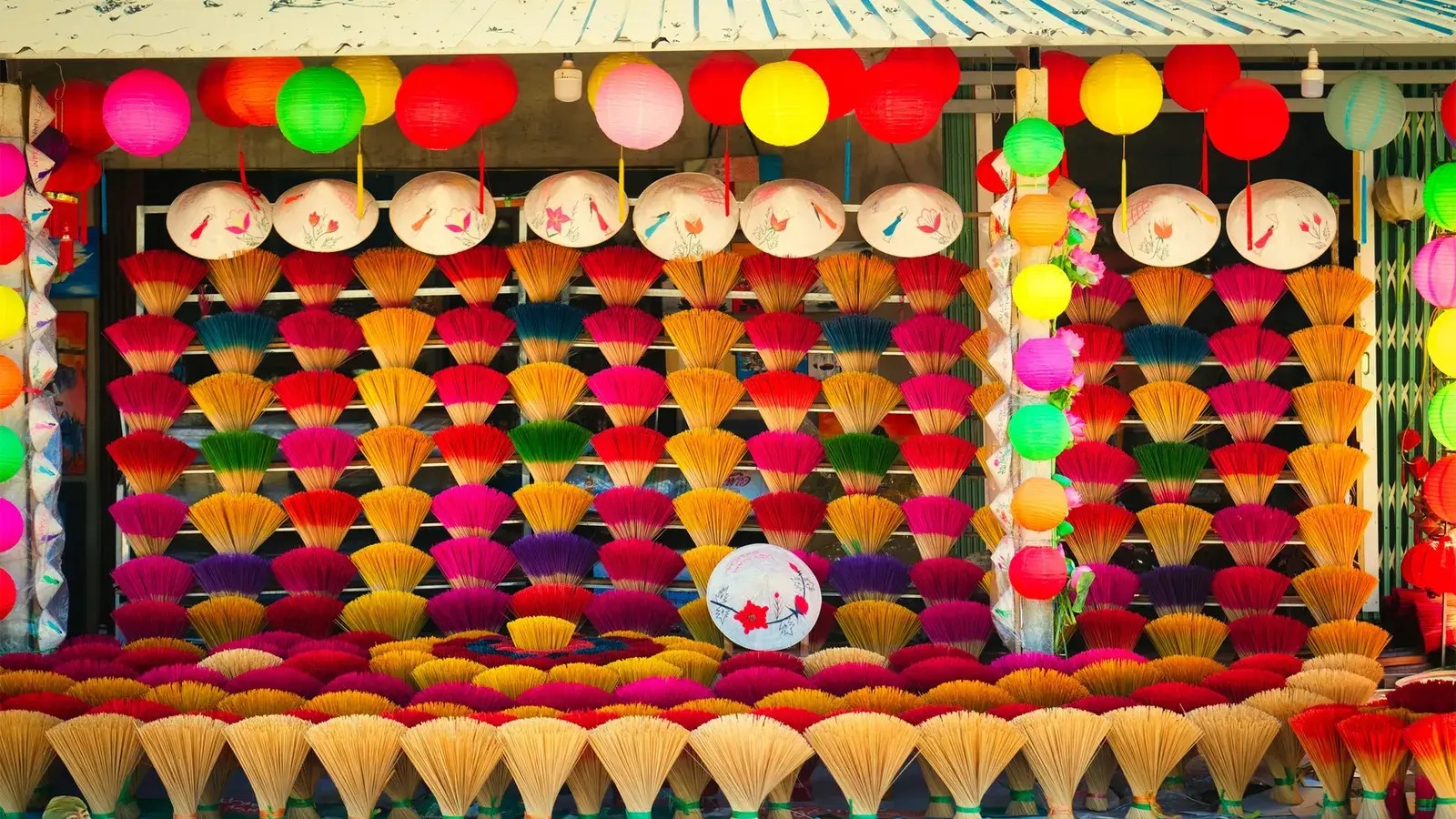 HÀNH TRÌNH DI SẢN: QUẢNG NAM - HỘI AN - ĐÀ NẴNG - HUẾ
