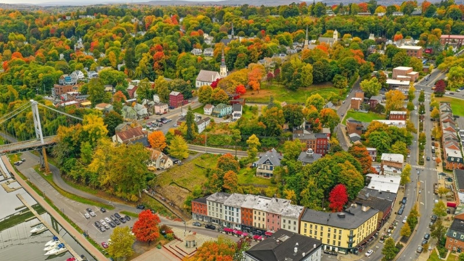DẤU ẤN MÙA THU TẠI XỨ SỞ LÁ PHONG  : TORONTO - MONTREAL - QUEBEC - OTTAWA - NIAGARA
