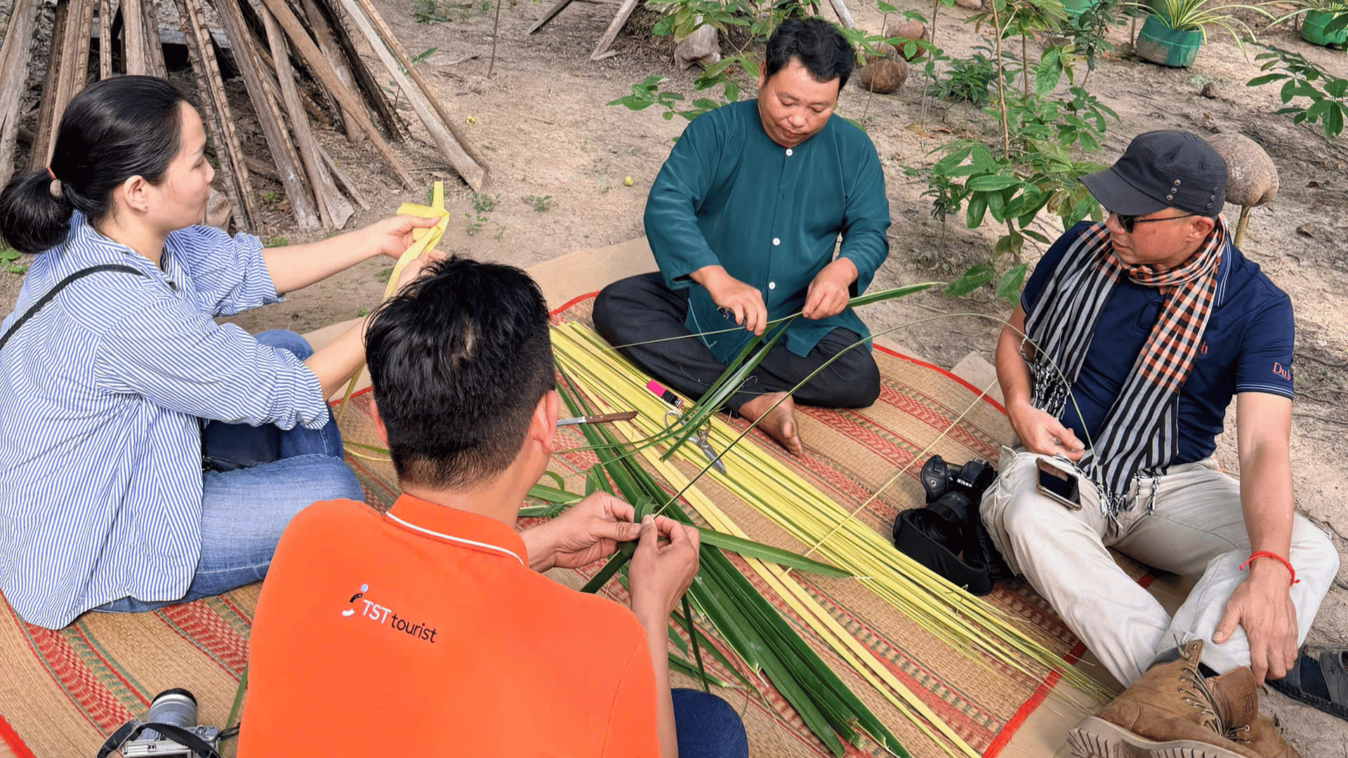 NHỊ HÒA - CỒN PHỤNG: TRẢI NGHIỆM DU LỊCH CỘNG ĐỒNG - ẨM THỰC MIỀN TÂY
