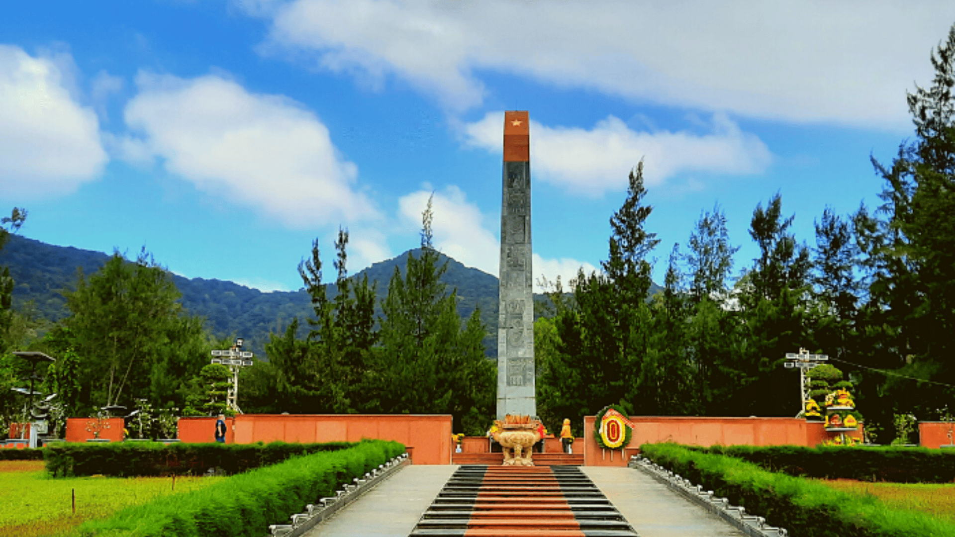 HUYỀN THOẠI CÔN ĐẢO