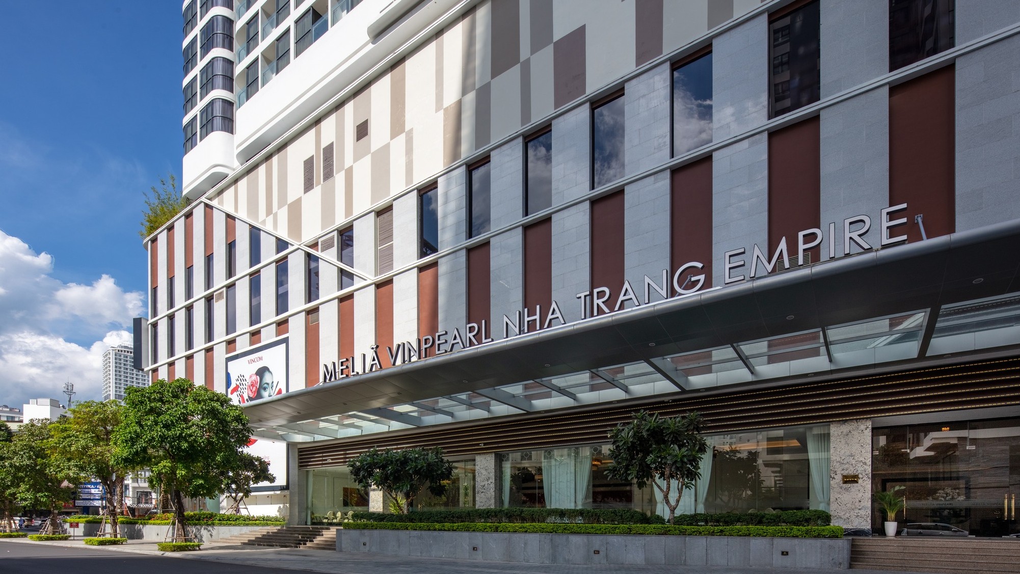 COMBO LƯU TRÚ 3N2Đ TẠI MELIA VINPEARL NHA TRANG EMPIRE 5 SAO (ĐẤT LIỀN)