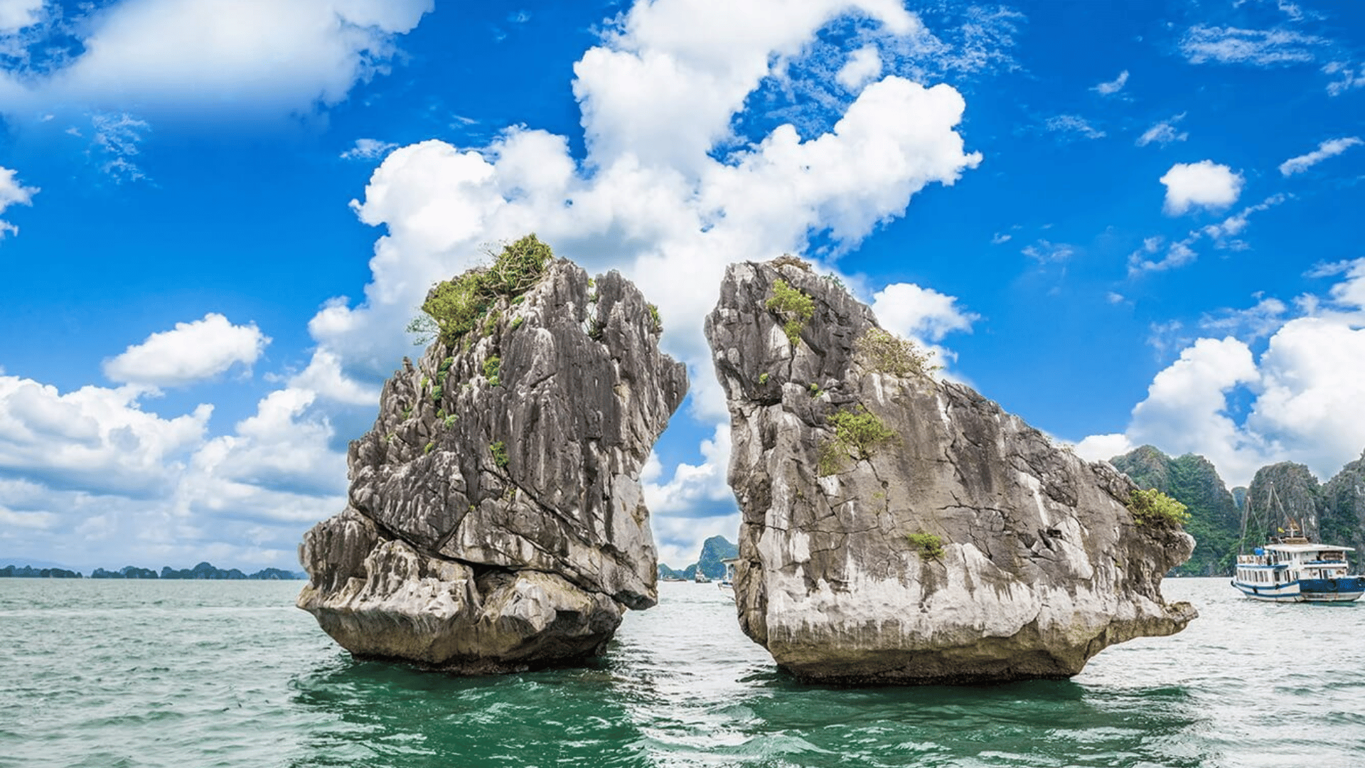 CHẠM VÀO DI SẢN BẮC BỘ: HÀ NỘI - HẠ LONG