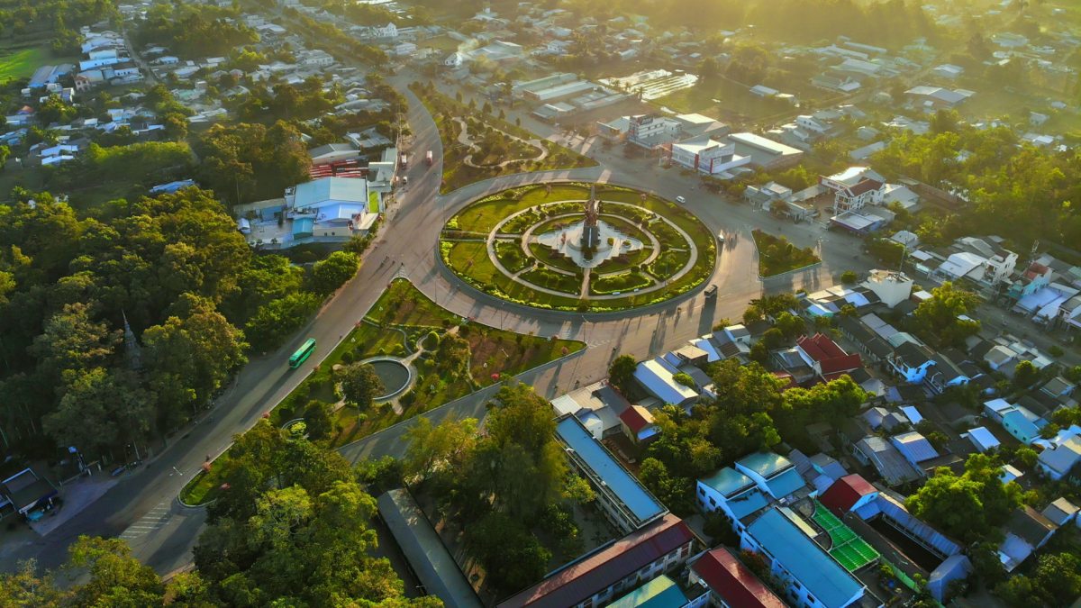 THIÊN ĐƯỜNG VỚI NGƯỜI THƯƠNG: TỪ TRÀ VINH ĐẾN AN GIANG