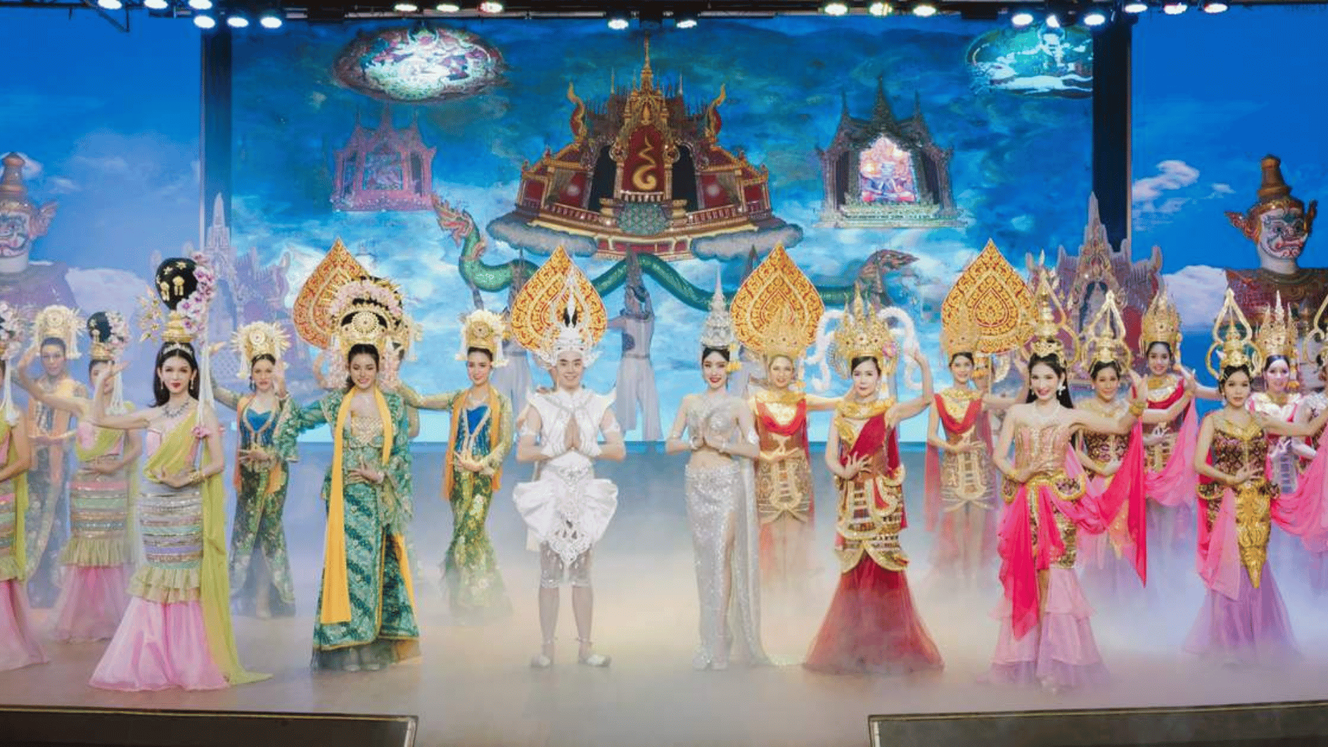 VÉ SHOW DIỄN CABARET GOLDEN DOME