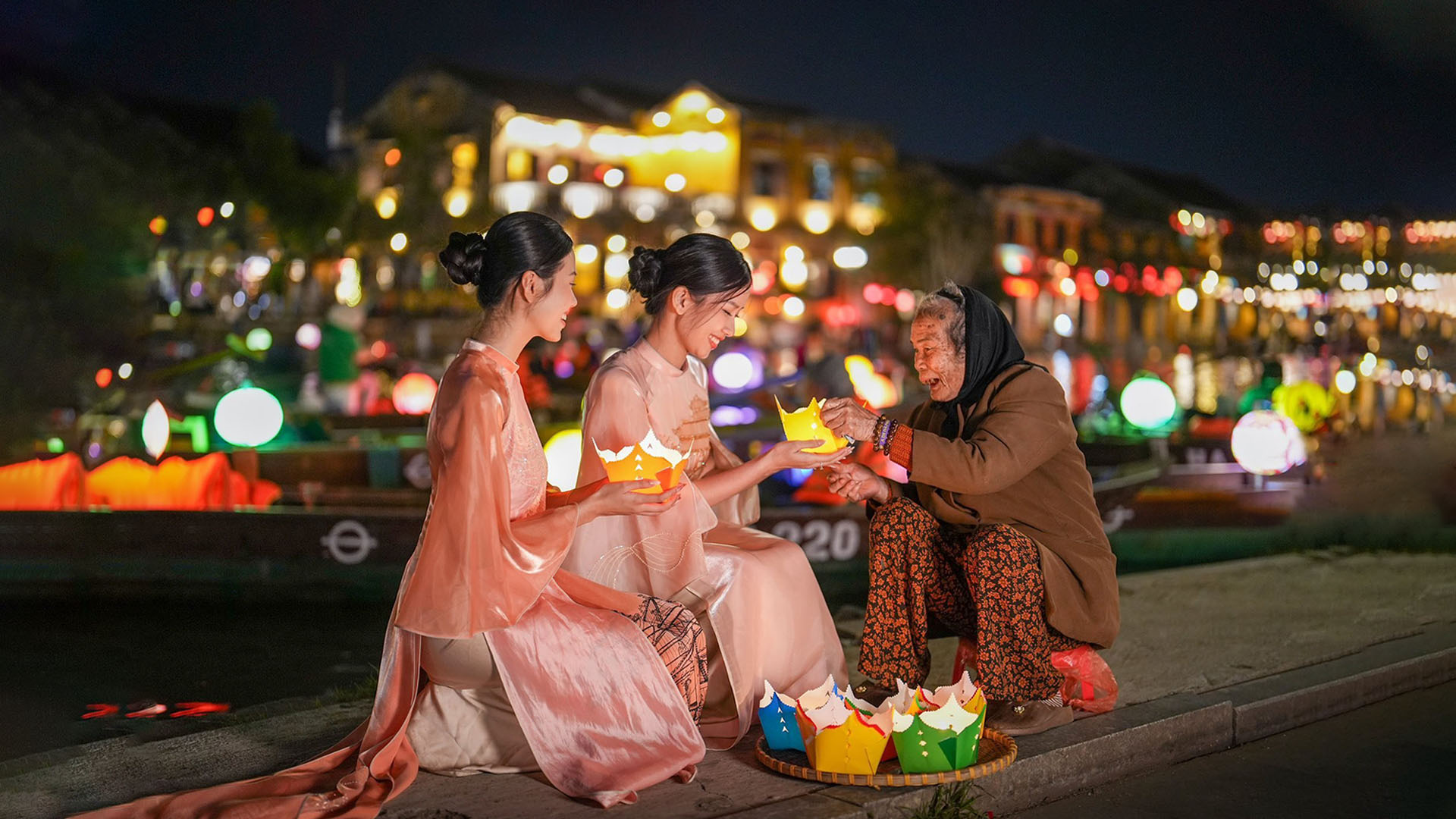 DÁNG HÌNH MIỀN DI SẢN: ĐÀ NẴNG - HỘI AN - HUẾ - QUẢNG BÌNH