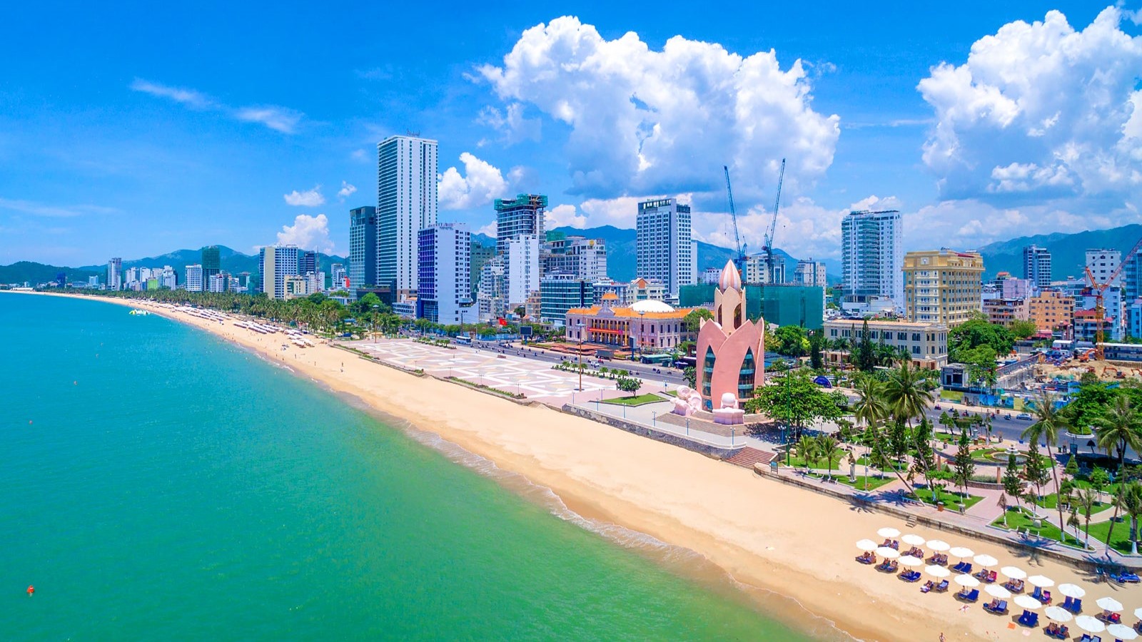 HÀNH TRÌNH BIỂN XANH: NHA TRANG - PHÚ YÊN - QUY NHƠN - NINH CHỮ