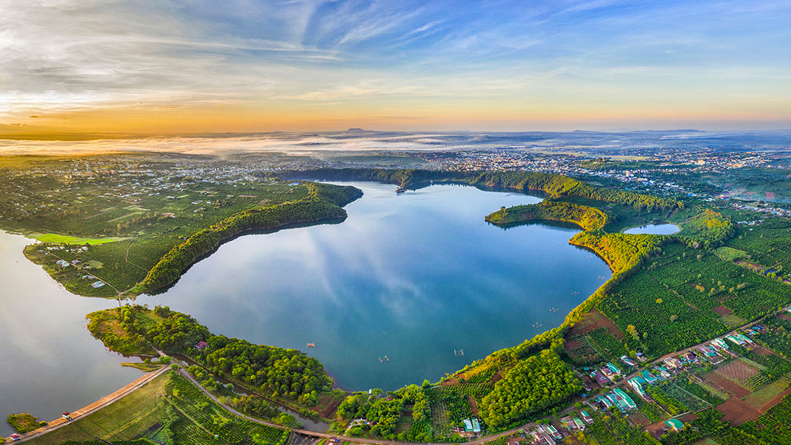 TÂY NGUYÊN: BUÔN MA THUỘT - PLEIKU - KONTUM