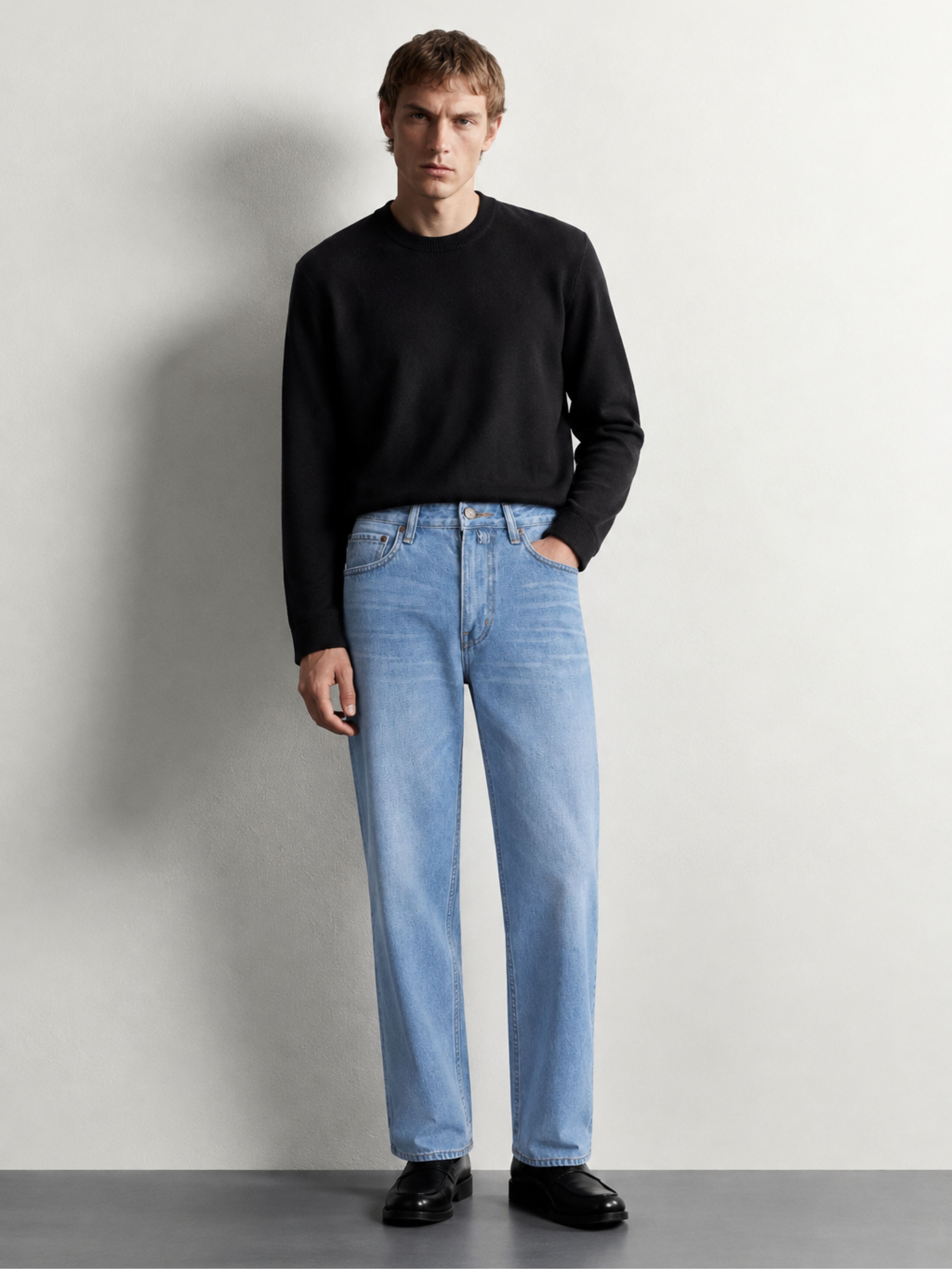 992 Straight Fit Jeans (LightBlue)