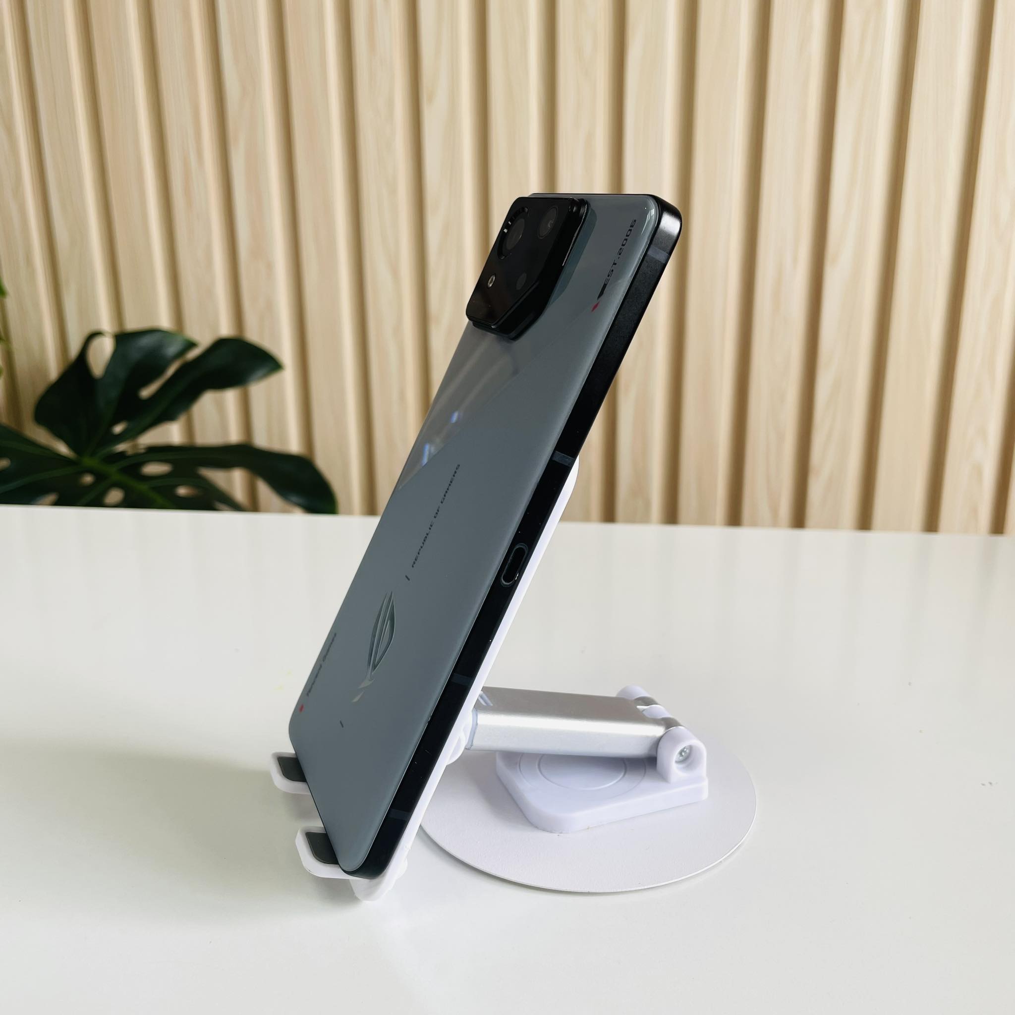 🔥 ROG PHONE 8 5G – RAM 12GB / 256GB 🔥Màu xám Đẹp 98% Kèm Sạc Xiaomi 67W