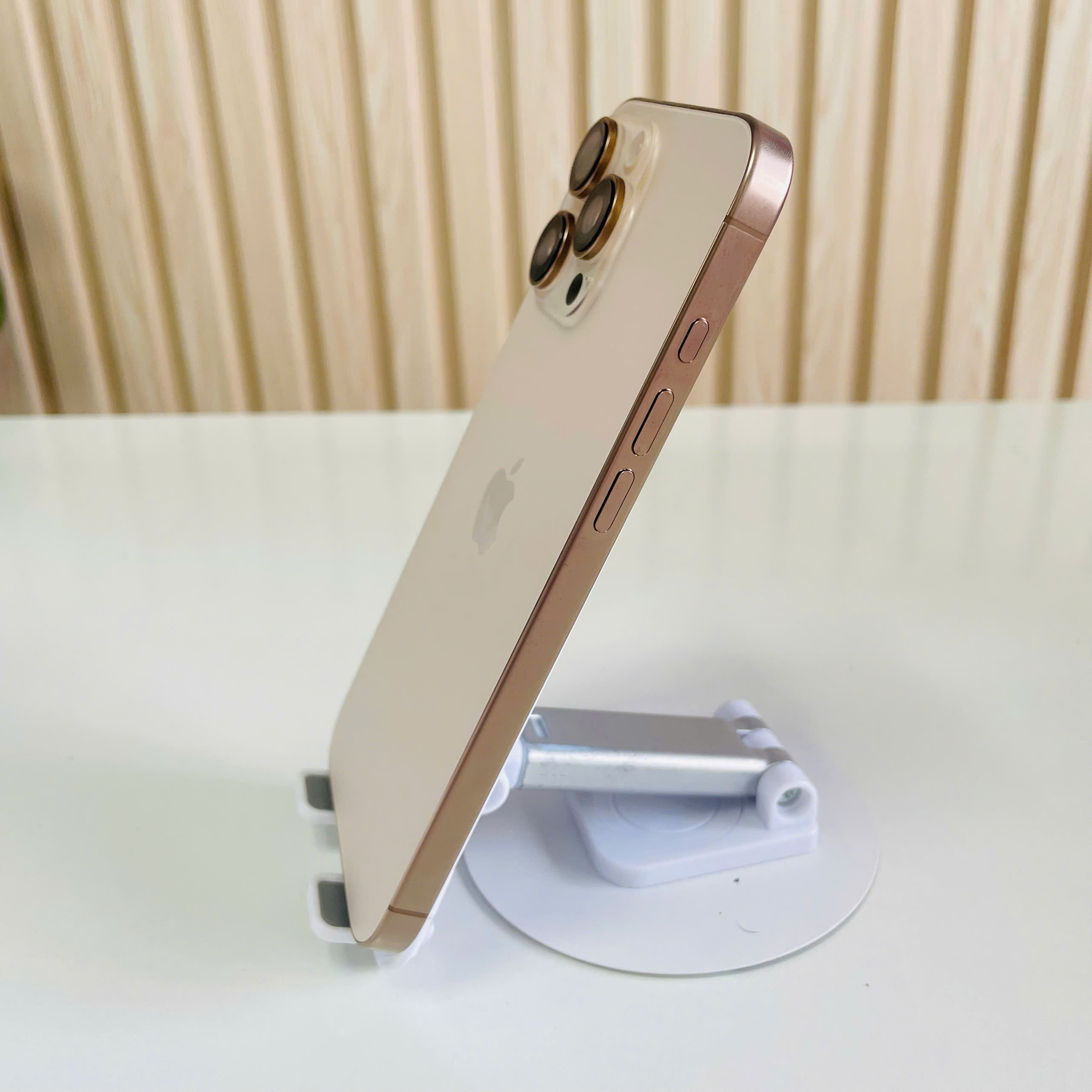 IPHONE 16 PRO MAX QUỐC TẾ – 256GB Sa Mạc Pin 93% Đẹp 98%