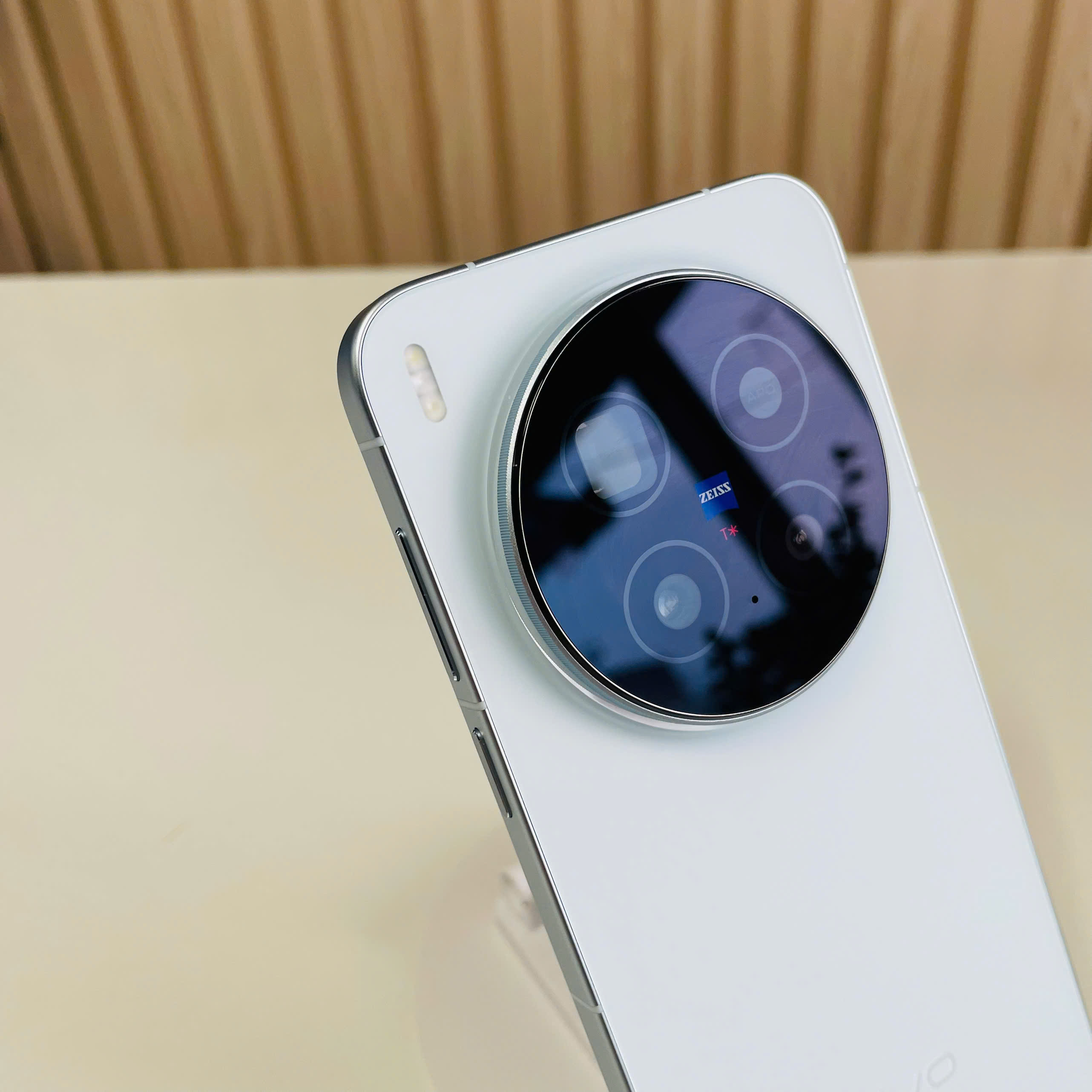 Vivo X300 Pro Quốc Tế 16/512 xanh dương Đẹp 99% Pin 100%